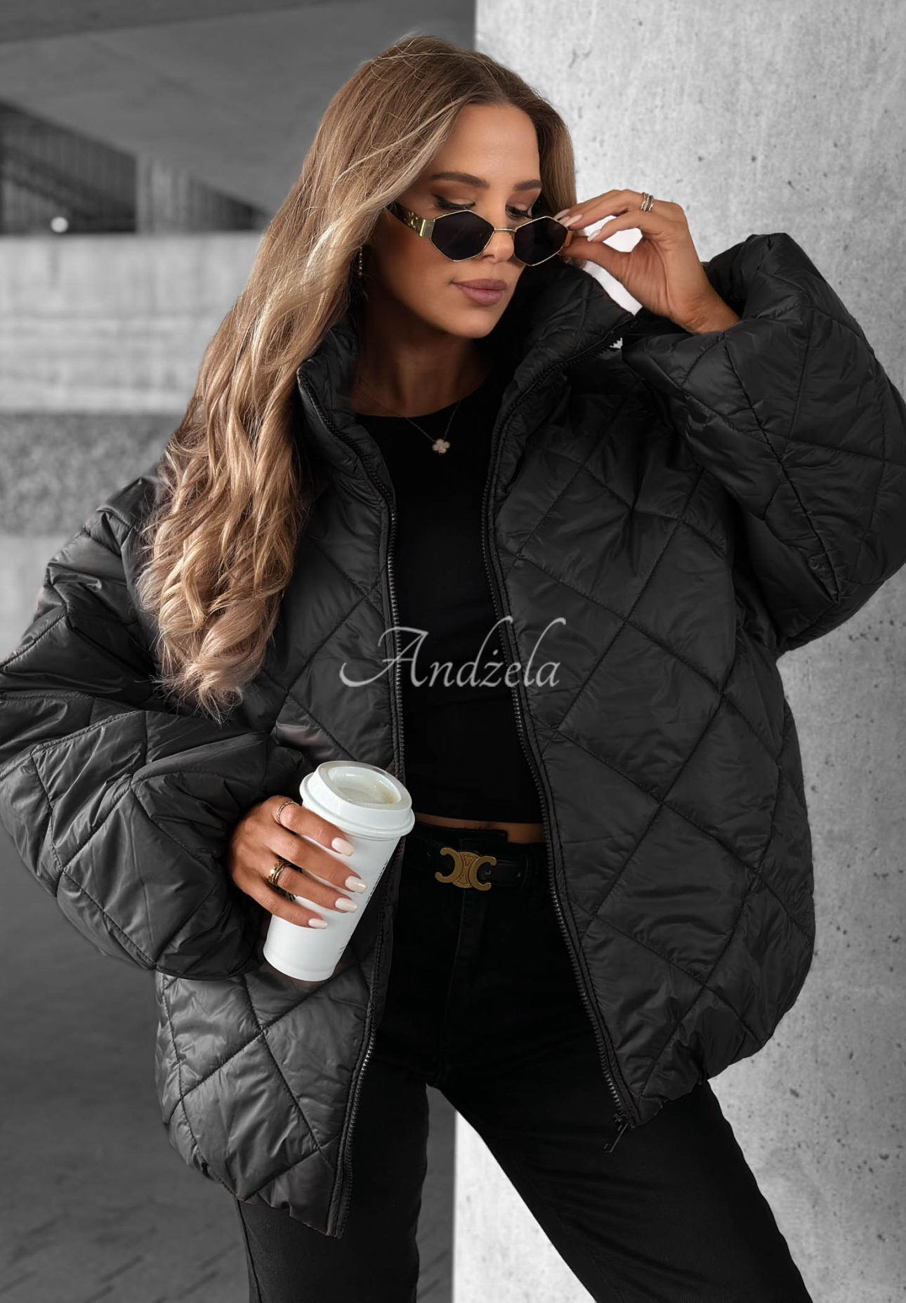 Krátká prošívaná oversize bunda Fall Favorites černá