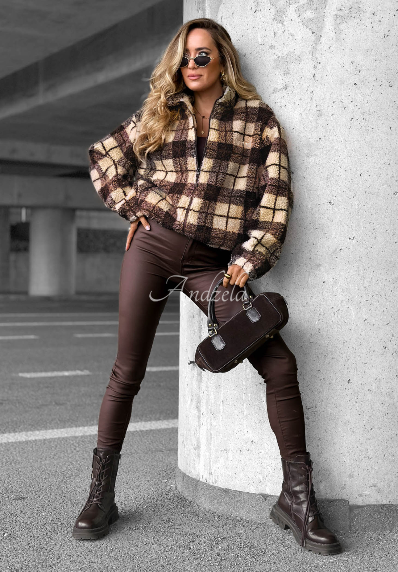 Krátká károvaná sherpa bunda Teddy Jacket čokoládová