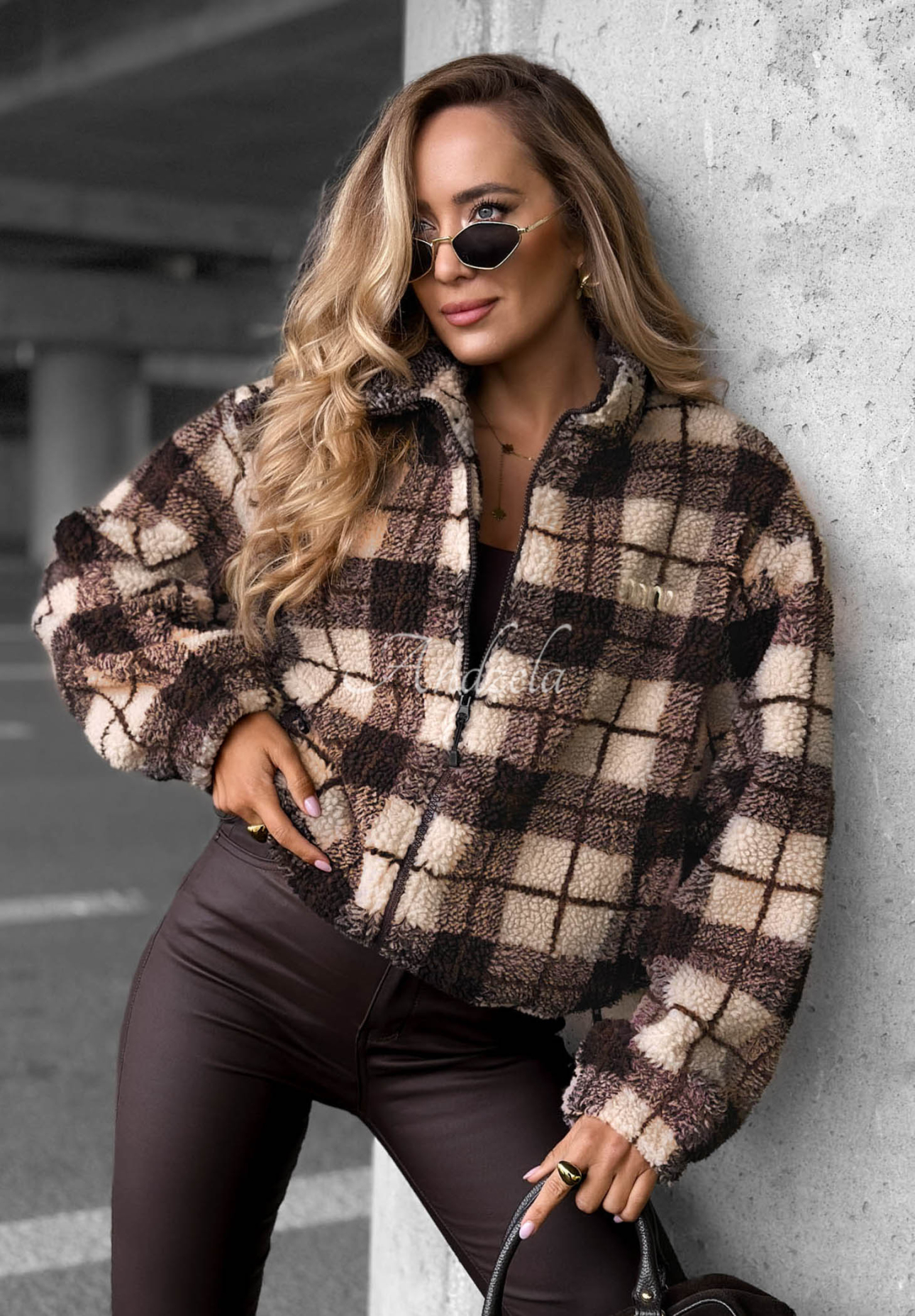 Krátká károvaná sherpa bunda Teddy Jacket čokoládová
