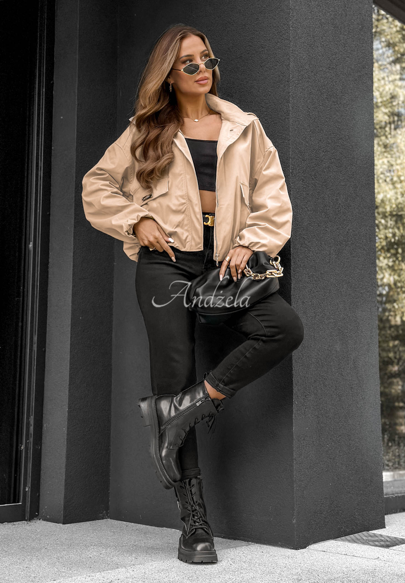 Krátká bunda bomber s kapucí Street Chic béžová