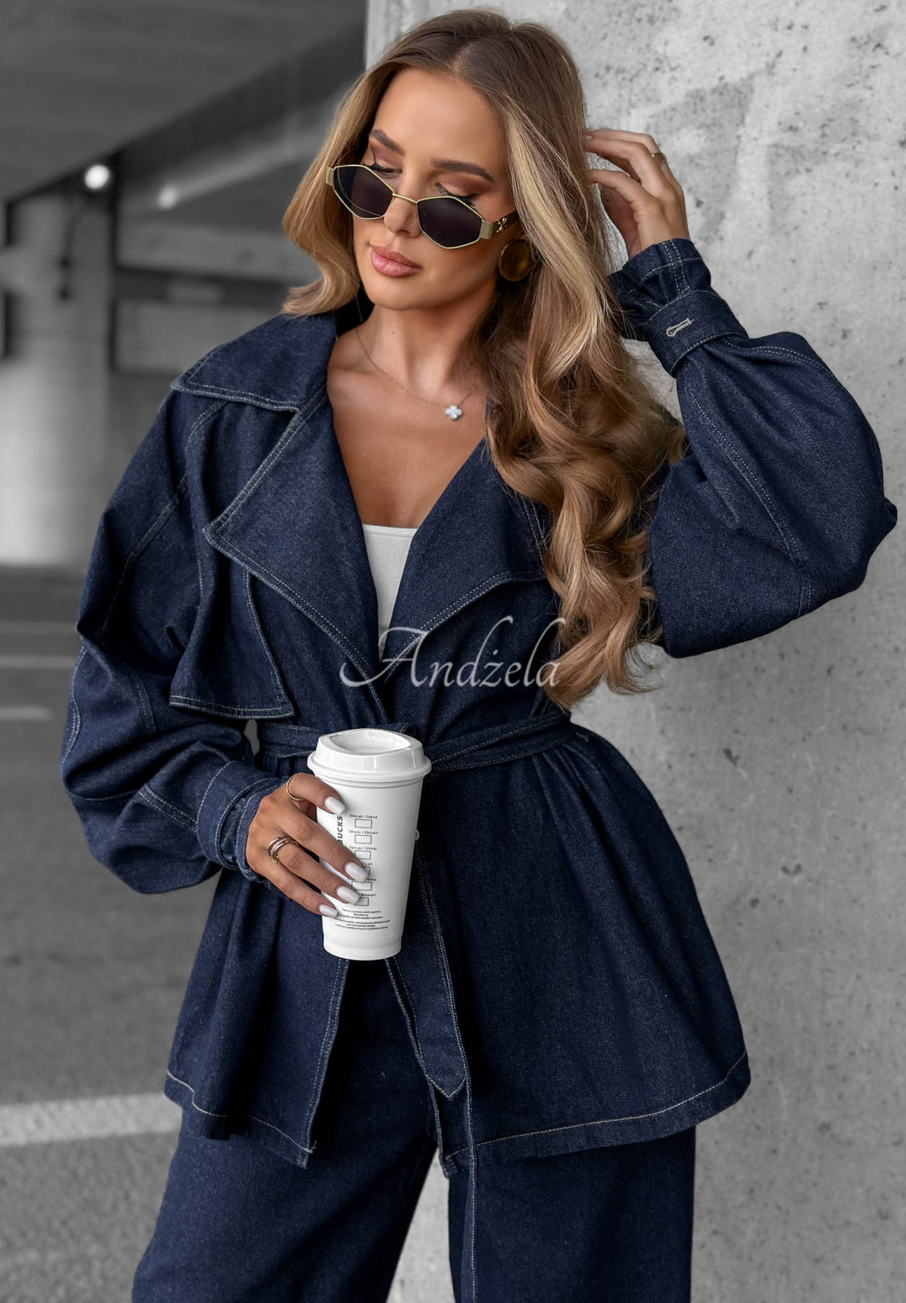 Džínová souprava krátký trenčkot a široké kalhoty Autumn Edit granátový