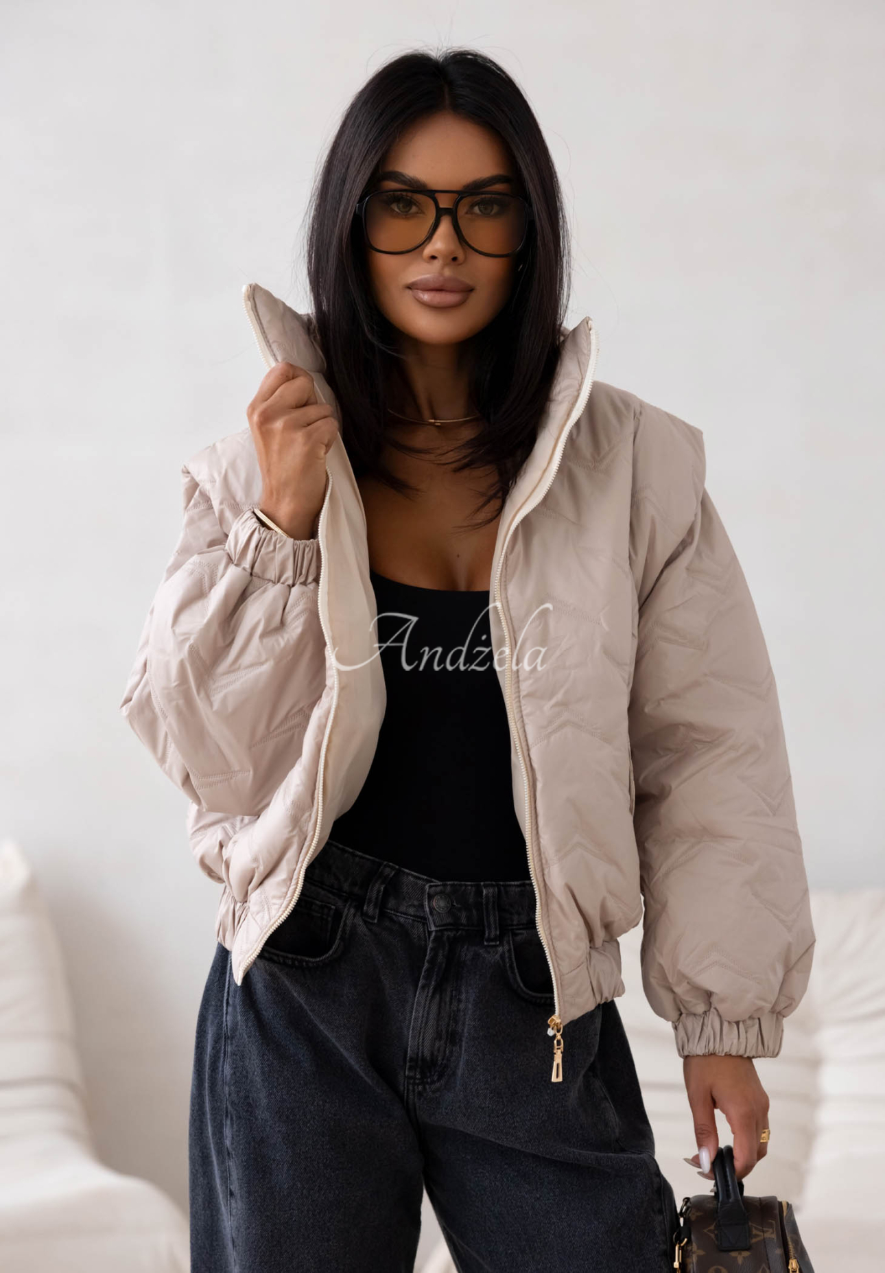 Krátká prošívaná bomber bunda Drizzle Days béžová