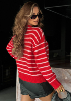 Krótki kardigan w paski z zapięciem Stripe Season čokoládový