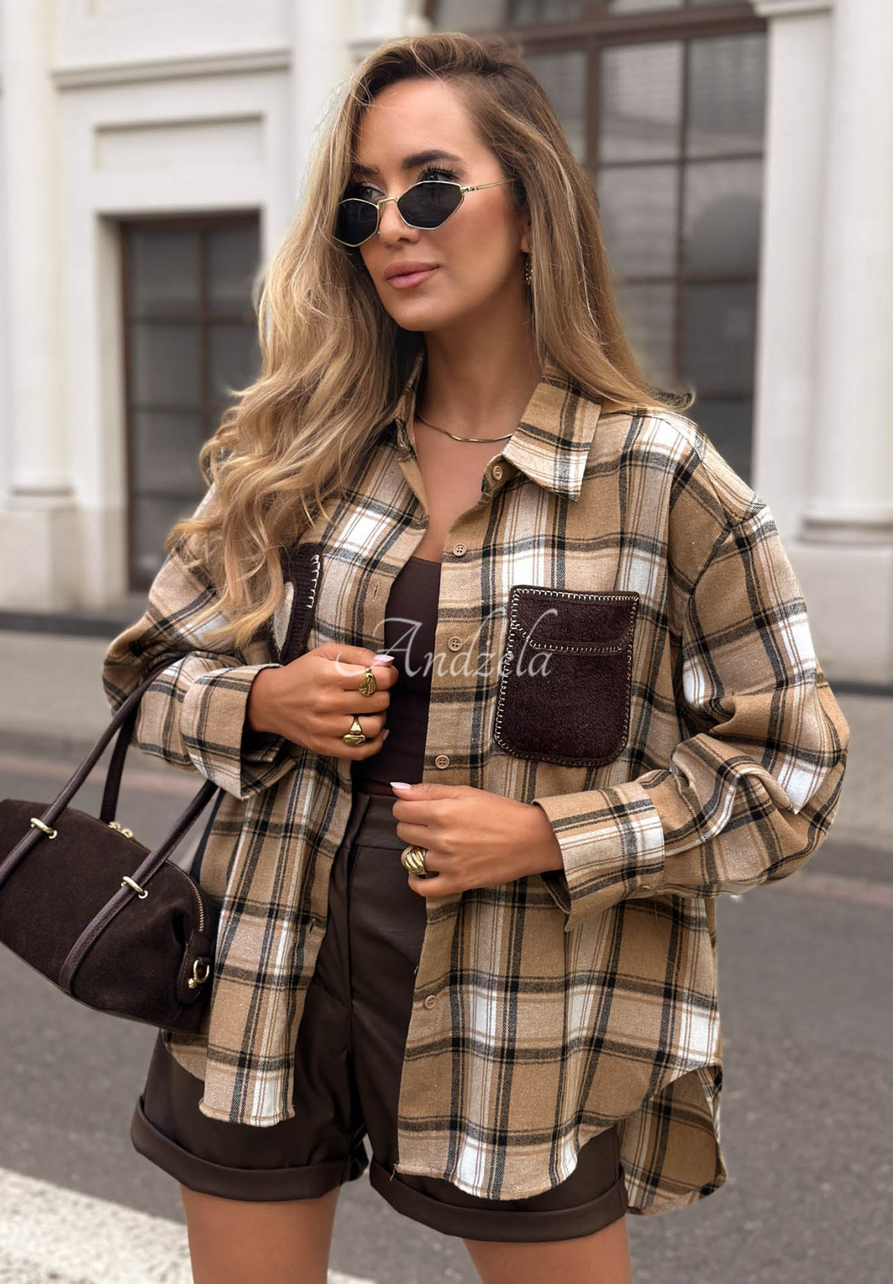 Károvaná košile s ozdobnou aplikací Just Perfect velbloudí