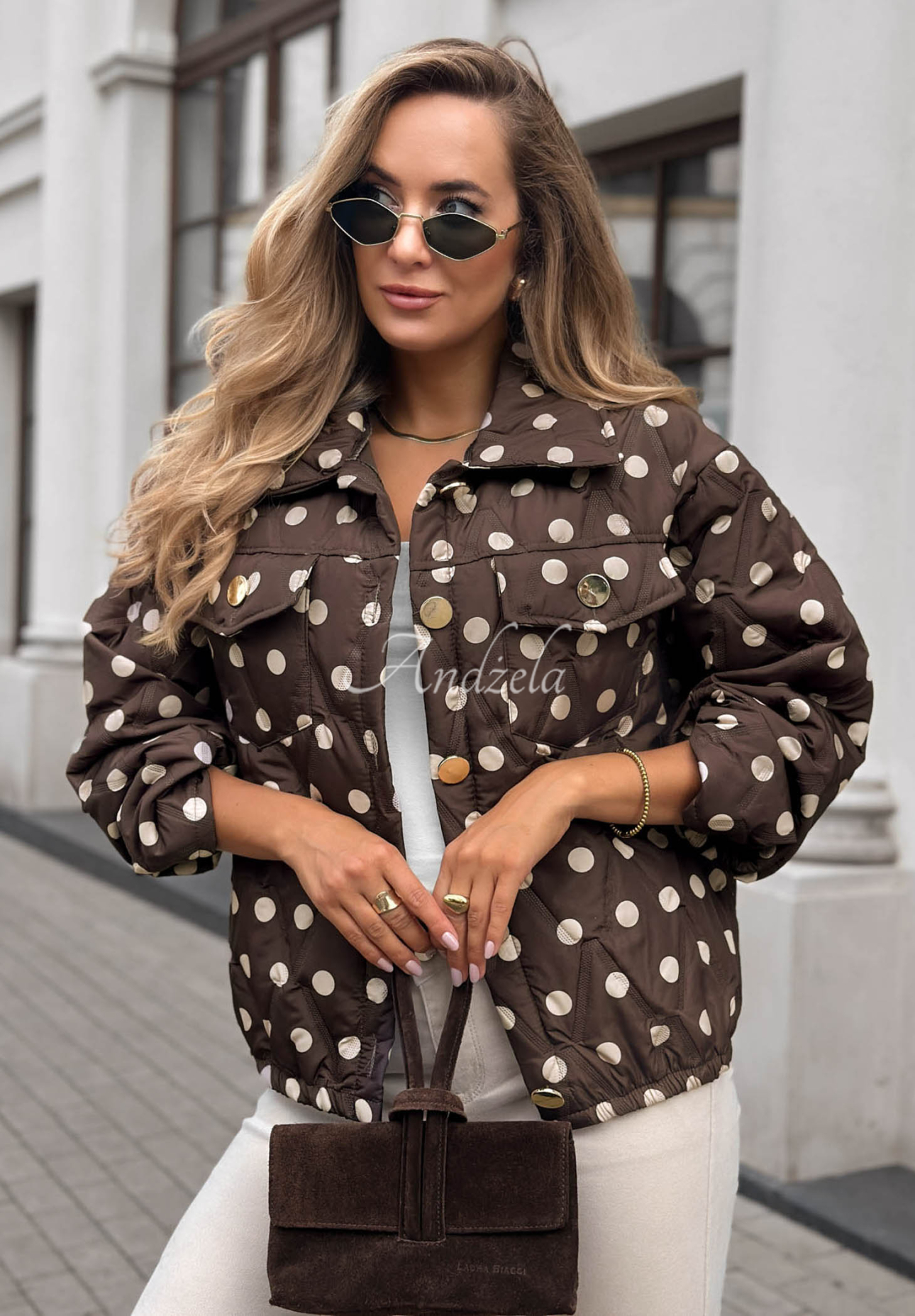Krátká prošívaná bunda s puntíky Autumn Dots čokoládová