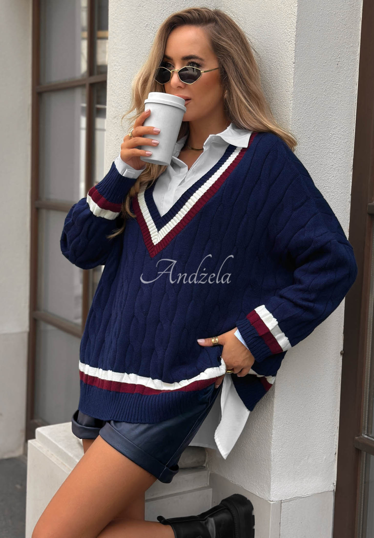 Oversize svetr s viskózou Casual Girl granátový
