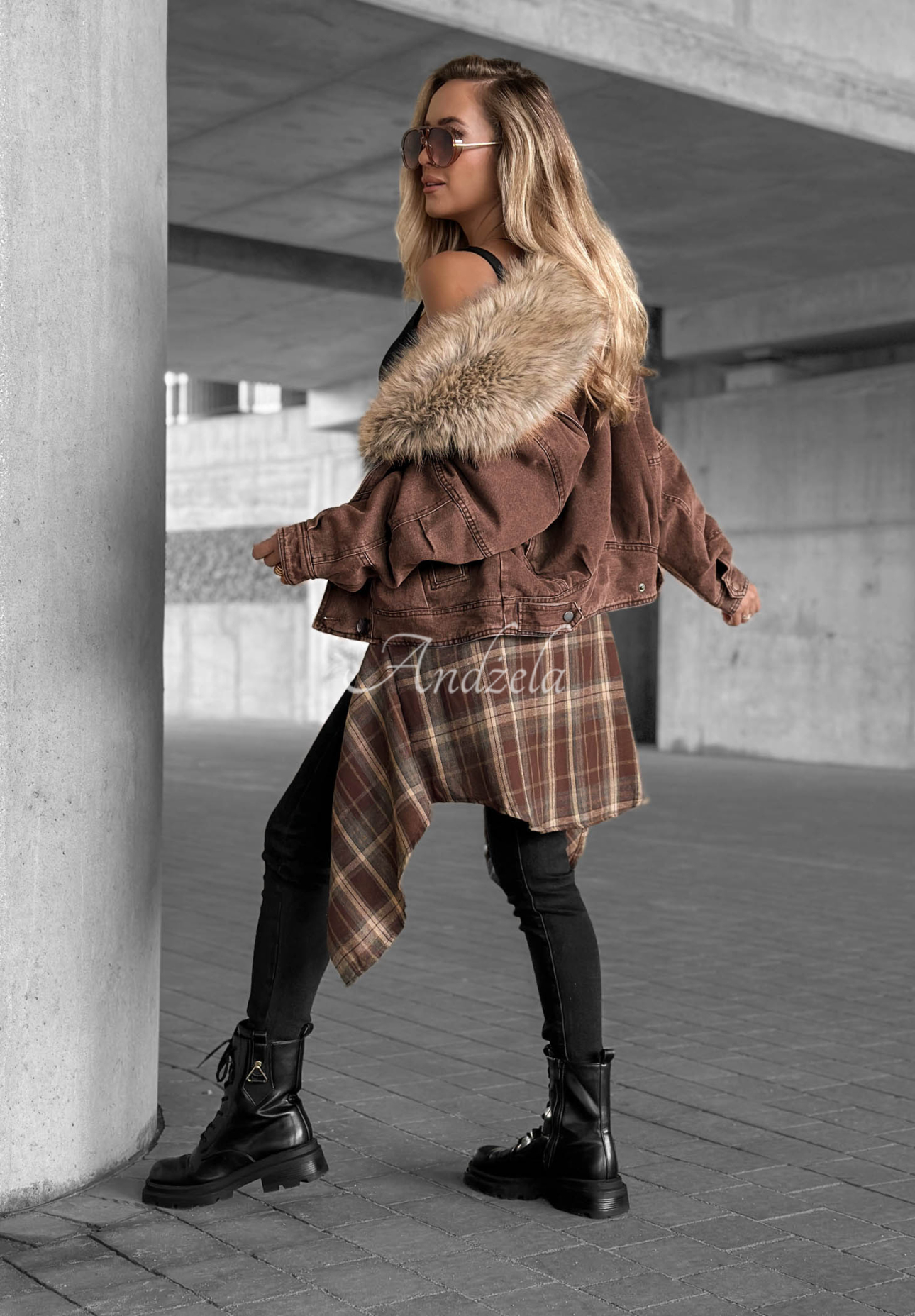 Krátká džínová bunda s kožíškem Autumn Teddy čokoládová