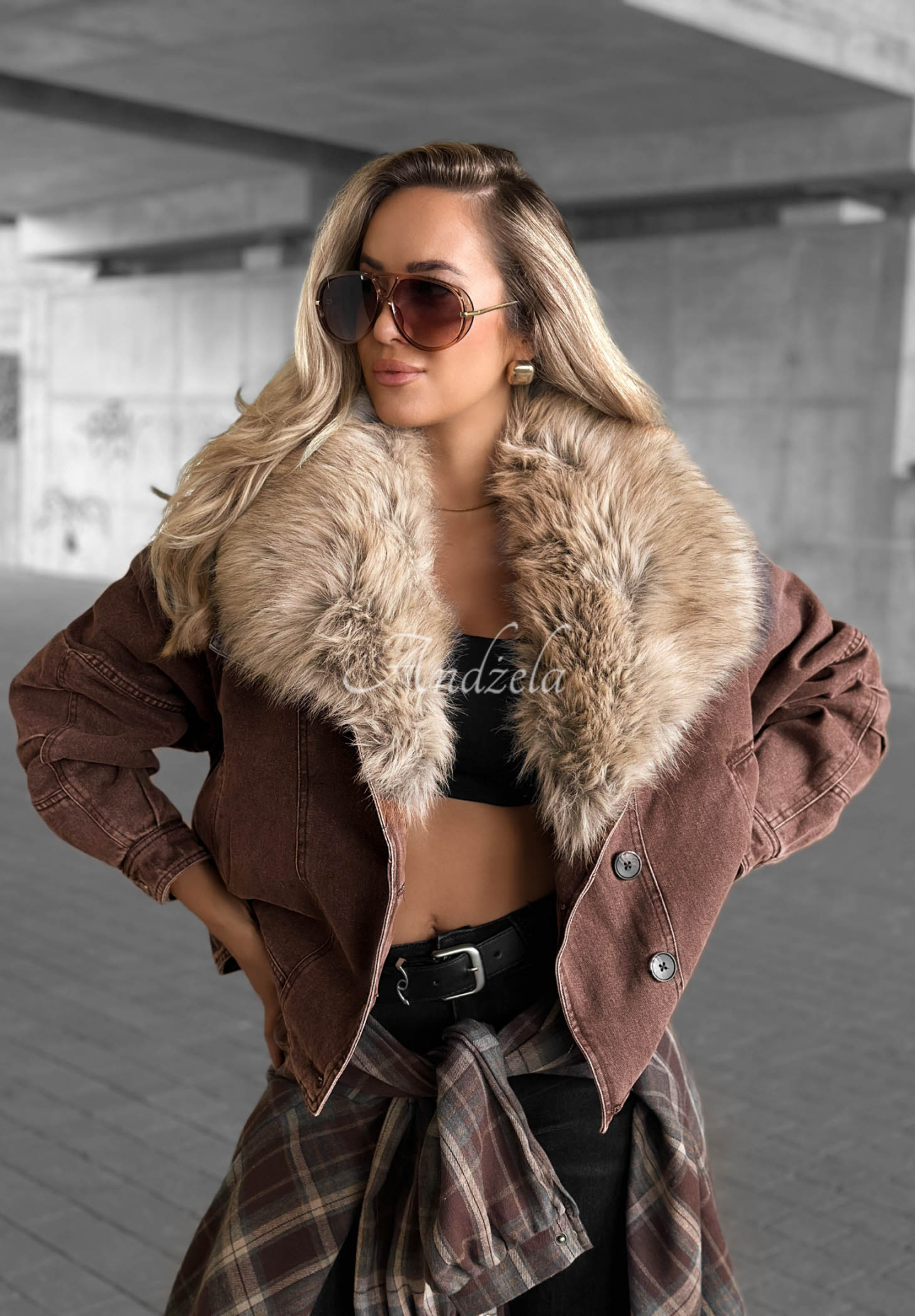 Krátká džínová bunda s kožíškem Autumn Teddy čokoládová