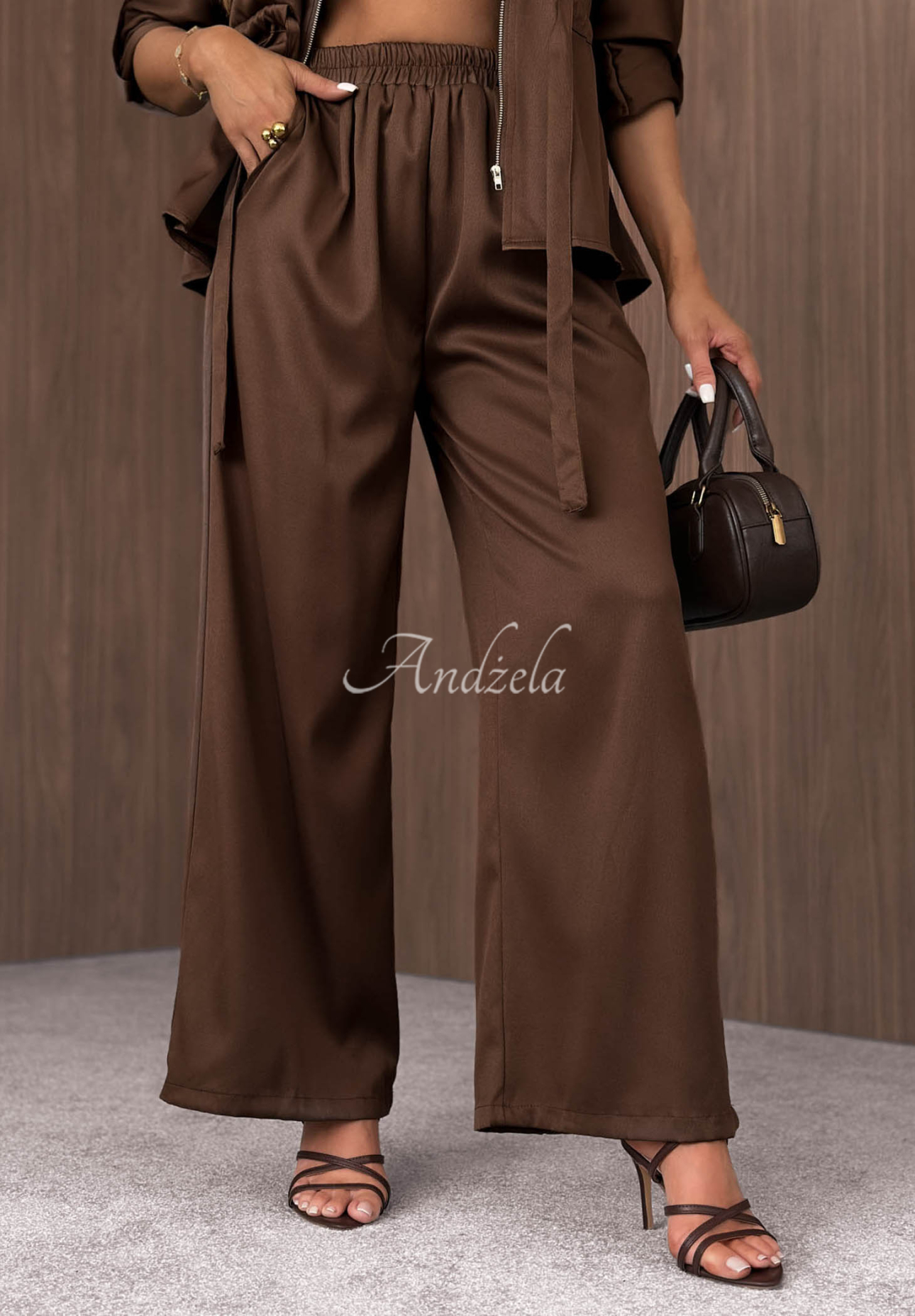 Souprava lehké bundy se zapínáním a kalhot wide leg Autumn Pearl čokoládový