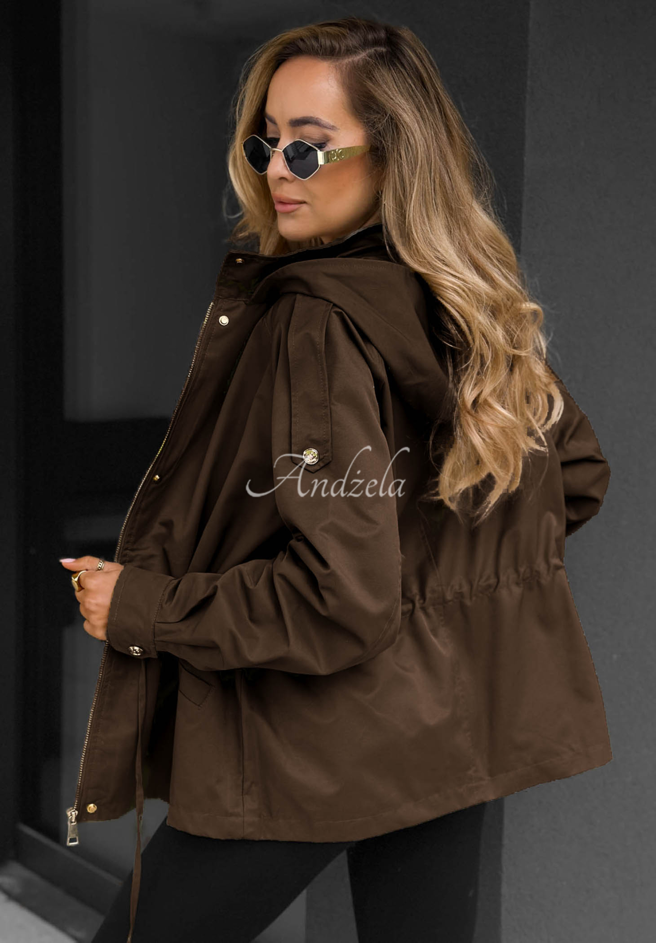 Lehká parka s kapucí Street Glow čokoládová