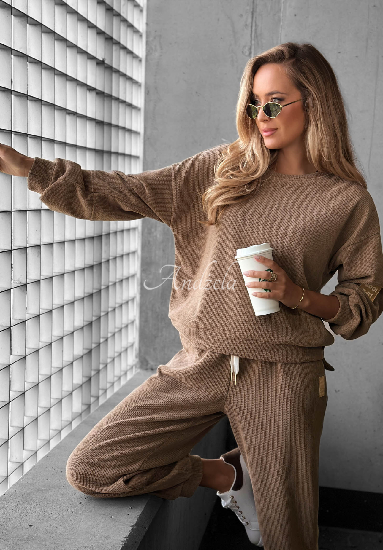 Manšestrová viskózová tepláková souprava Easy Vibe Mokka
