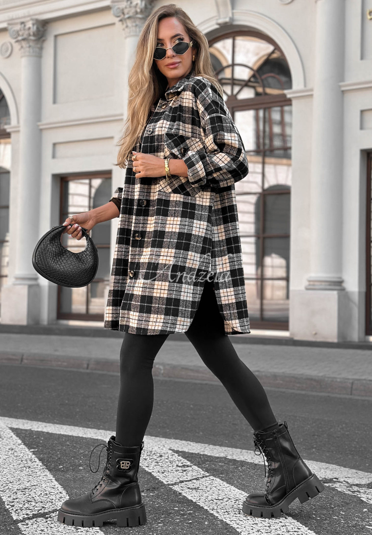 Bavlněná oversize károvaná košile September Glow černá