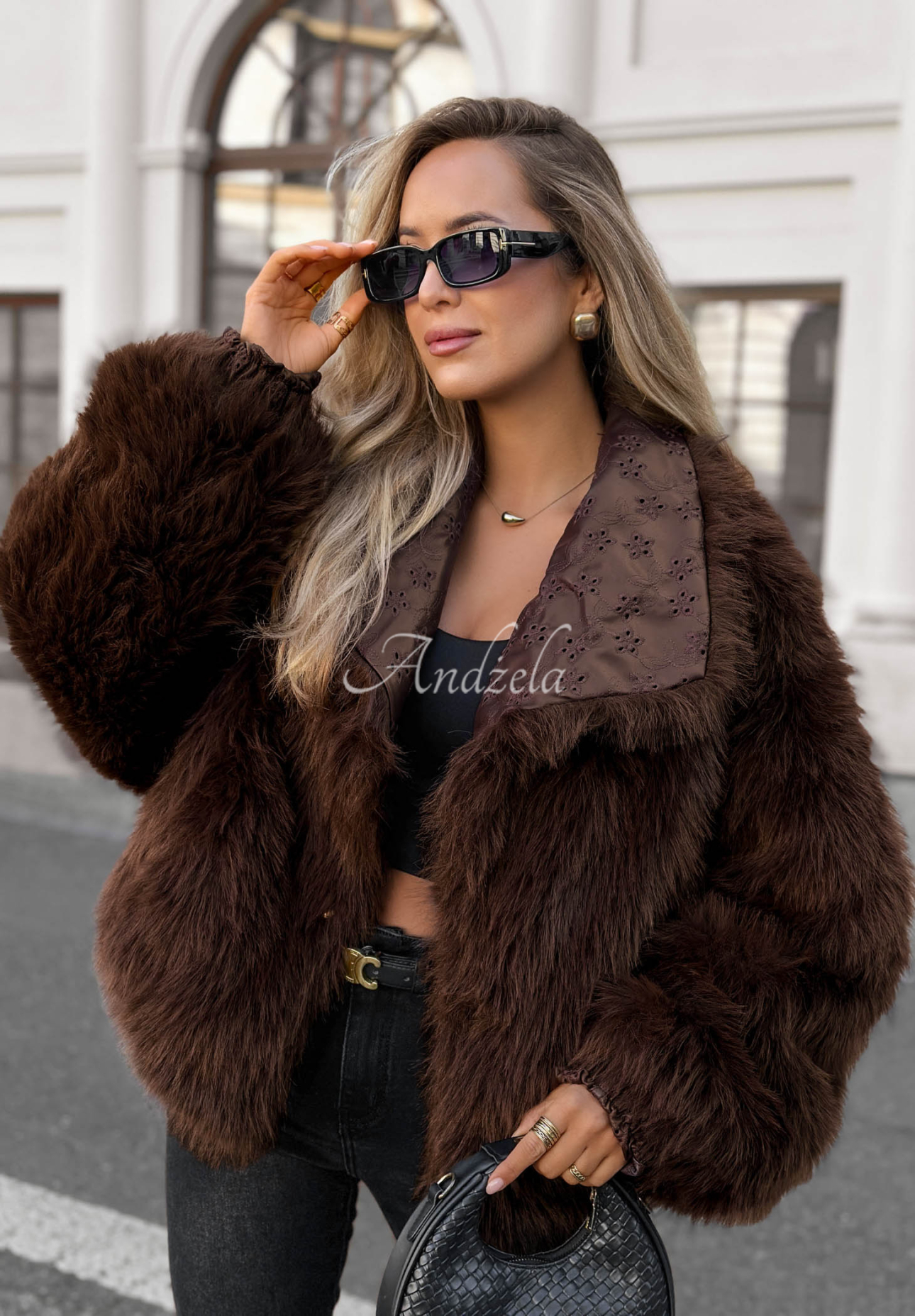 Oboustranná vzorovaná bunda s kožíškem True Balance čokoládová