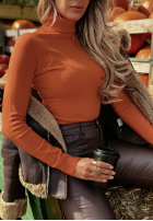Dopasowany Svetr z golfem Solange rudy