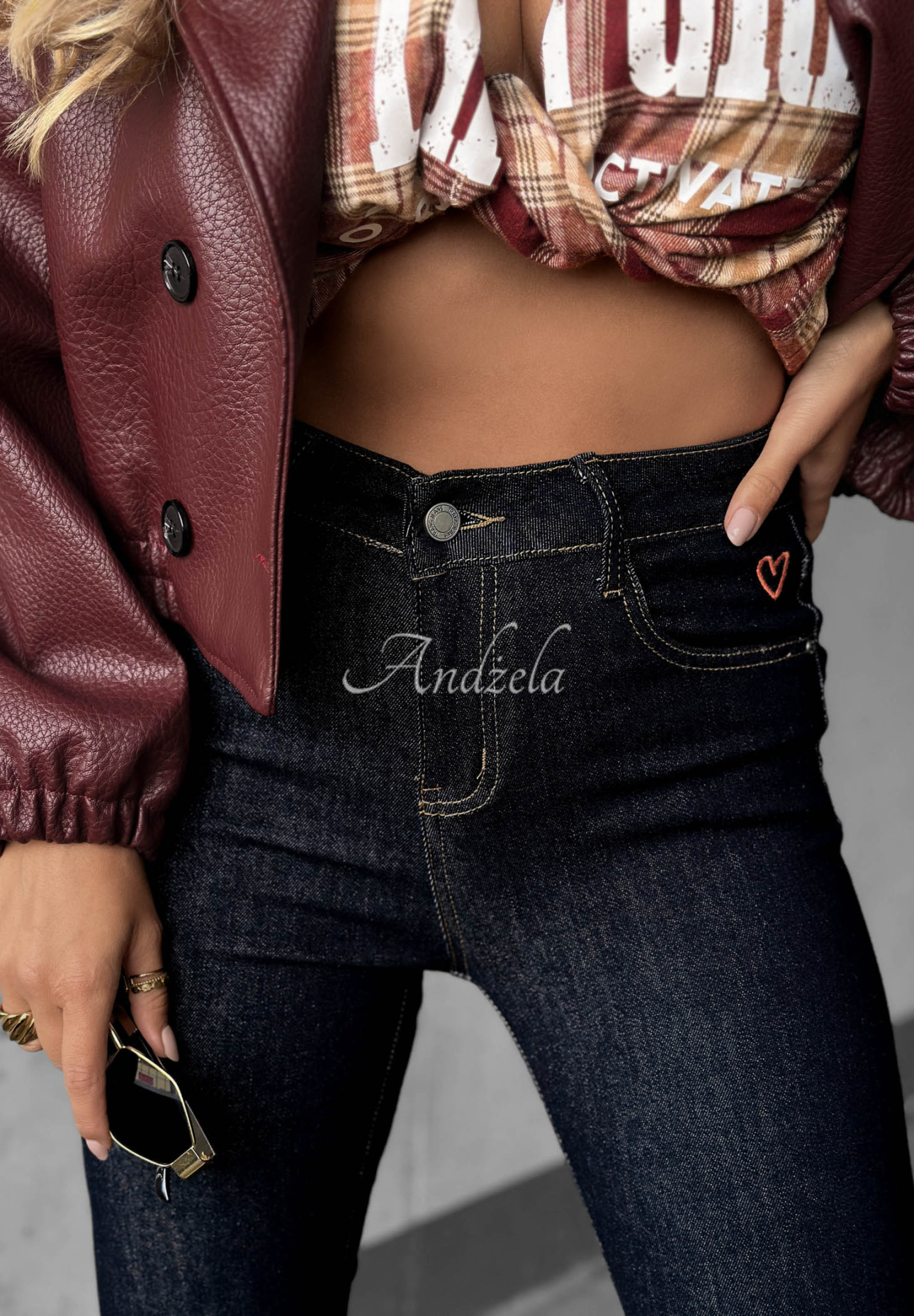 Džíny skinny Denim Glow granátové