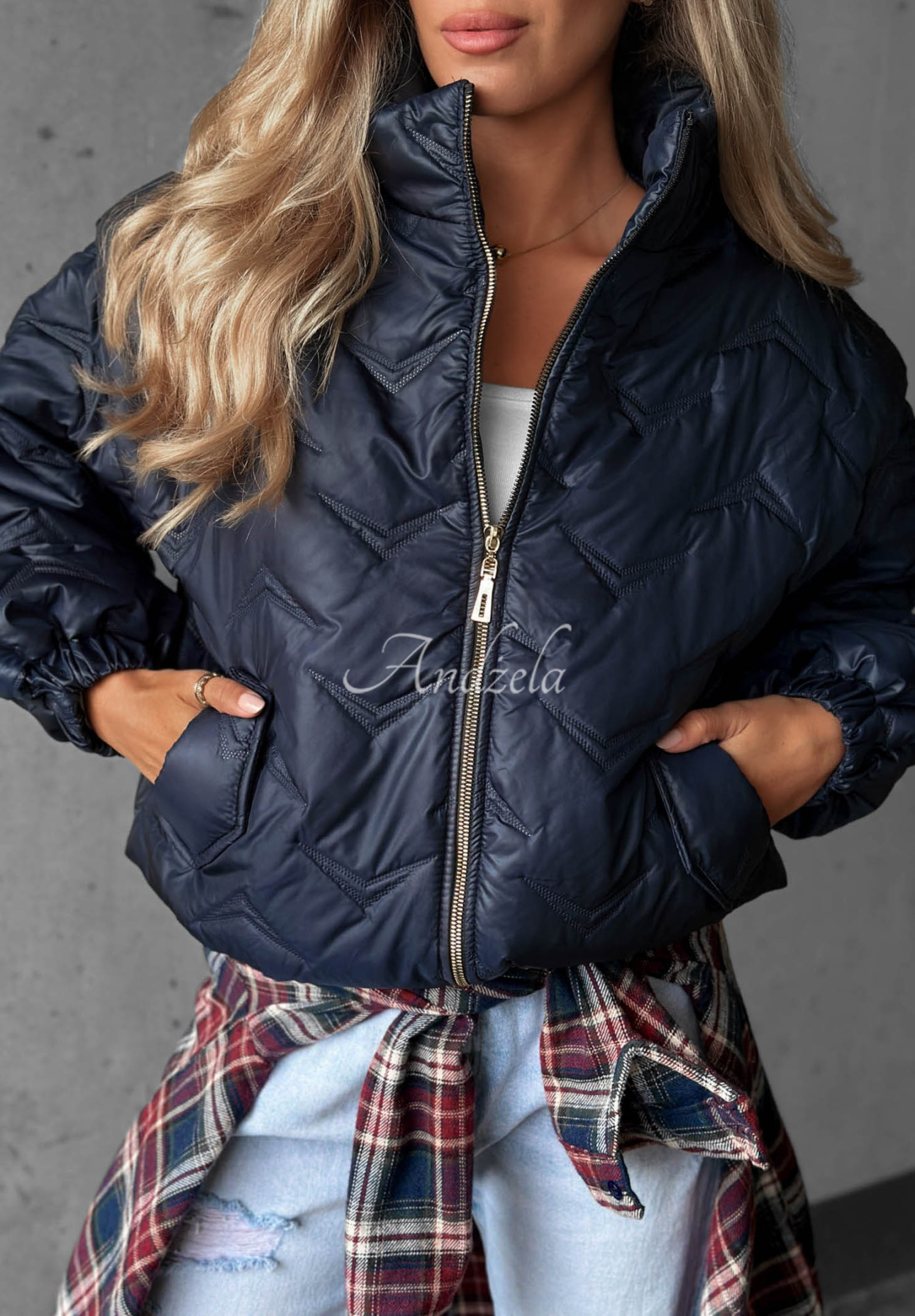 Krátká prošívaná bomber bunda Drizzle Days granátová