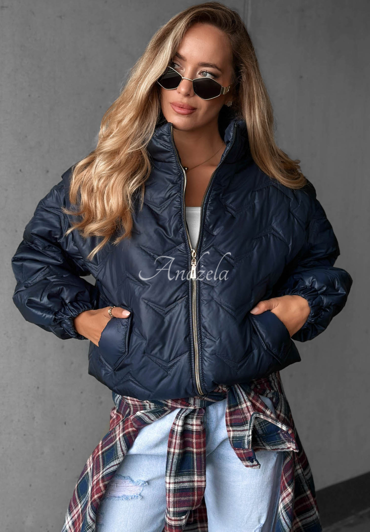 Krátká prošívaná bomber bunda Drizzle Days granátová