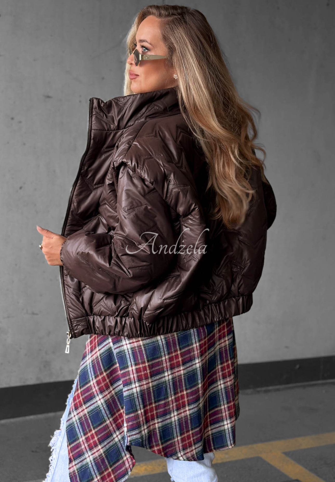 Krátká prošívaná bomber bunda Drizzle Days čokoládová