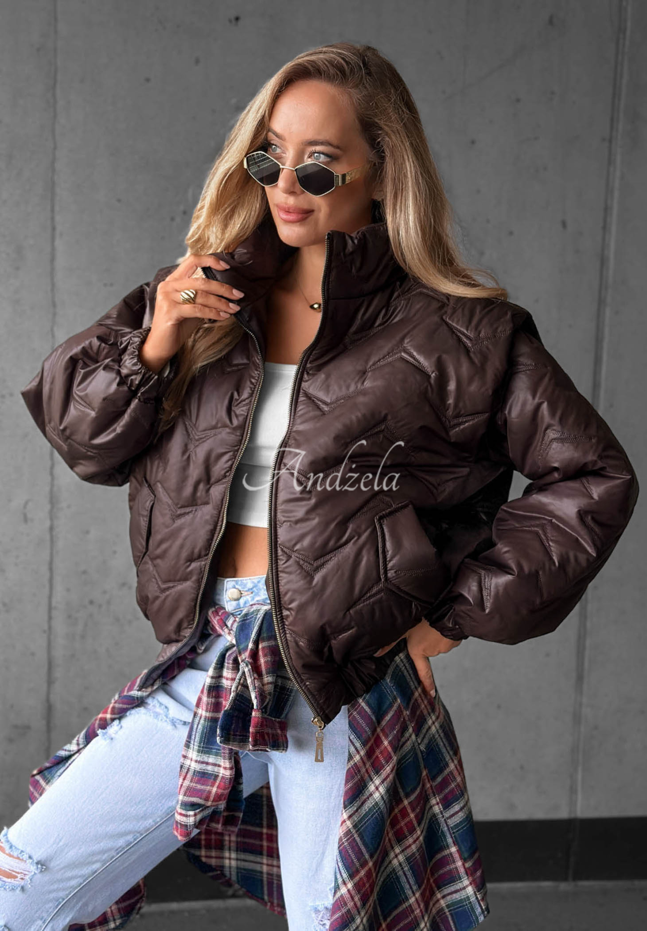 Krátká prošívaná bomber bunda Drizzle Days čokoládová