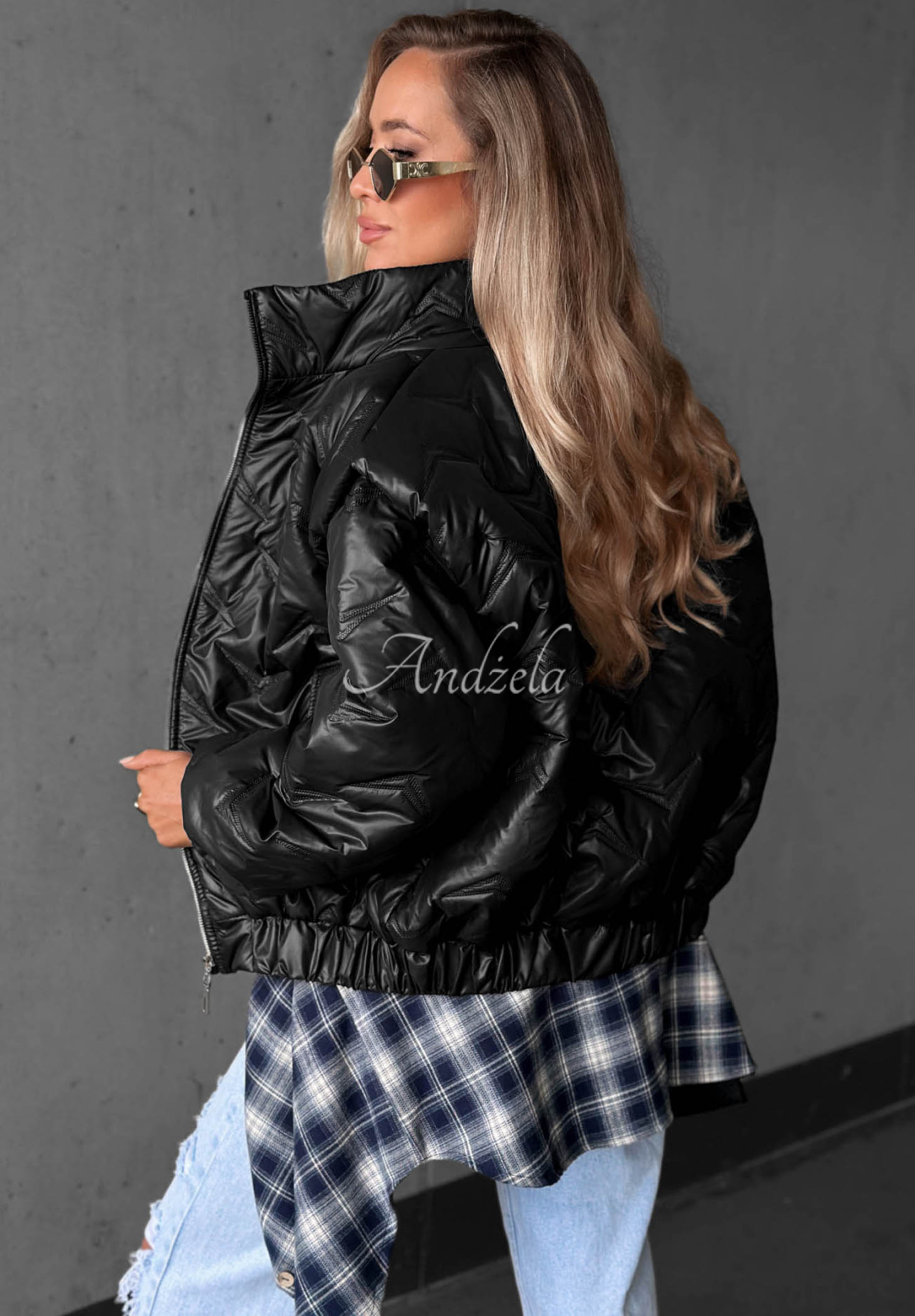 Krátká prošívaná bomber bunda Drizzle Days černá