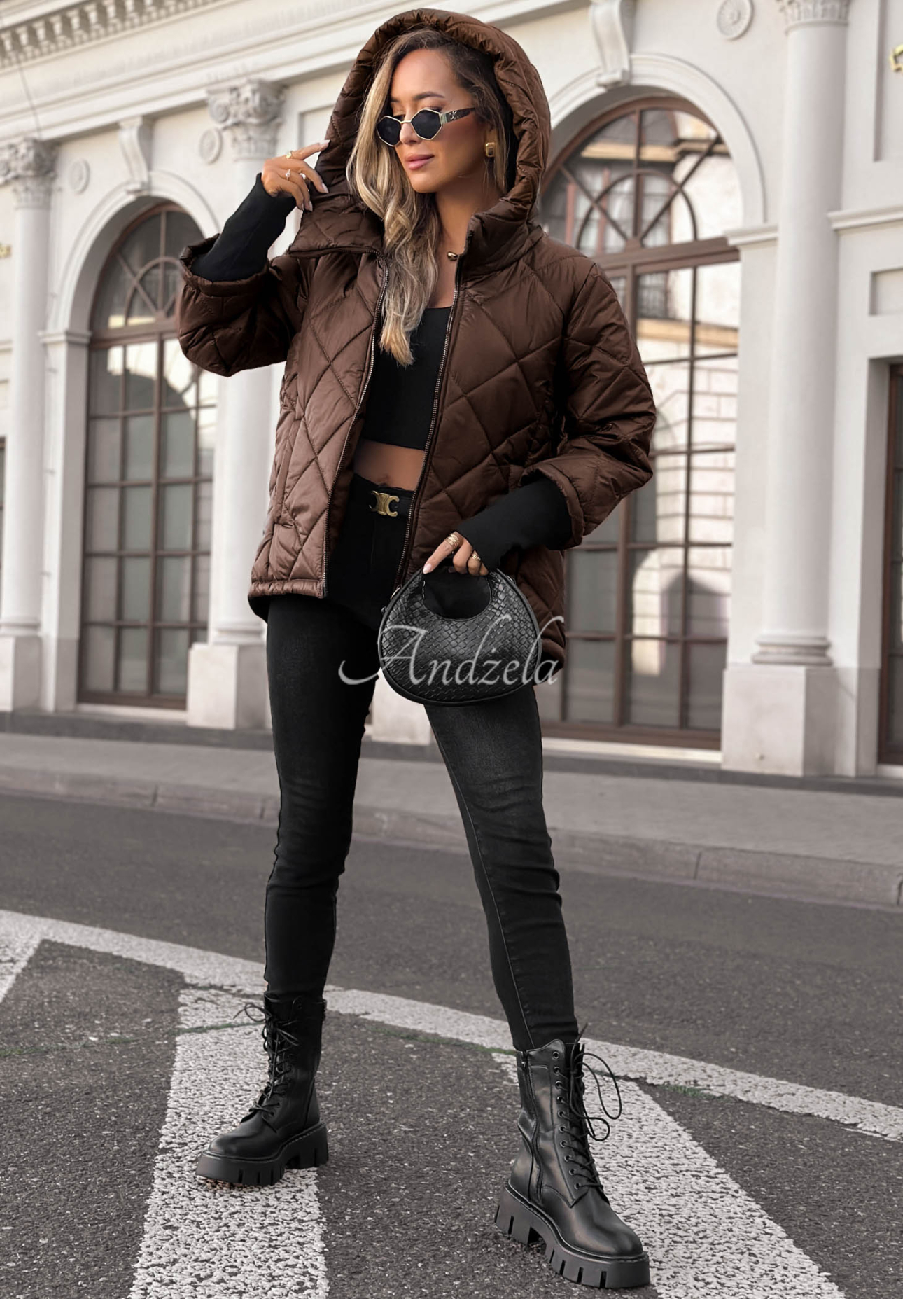 Prošívaná bunda s kapucí Rainy Sunday čokoládová