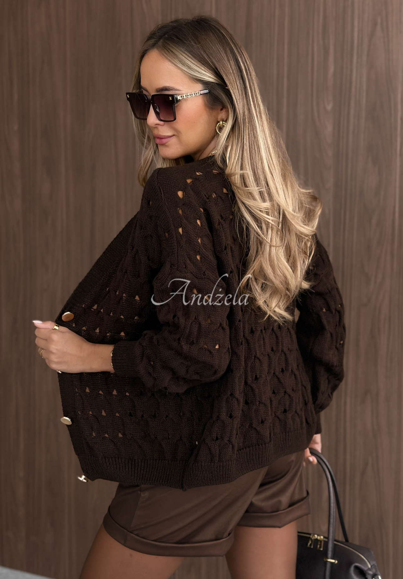 Krátký ažurový kardigan se zapínáním Knit Haven čokoládový