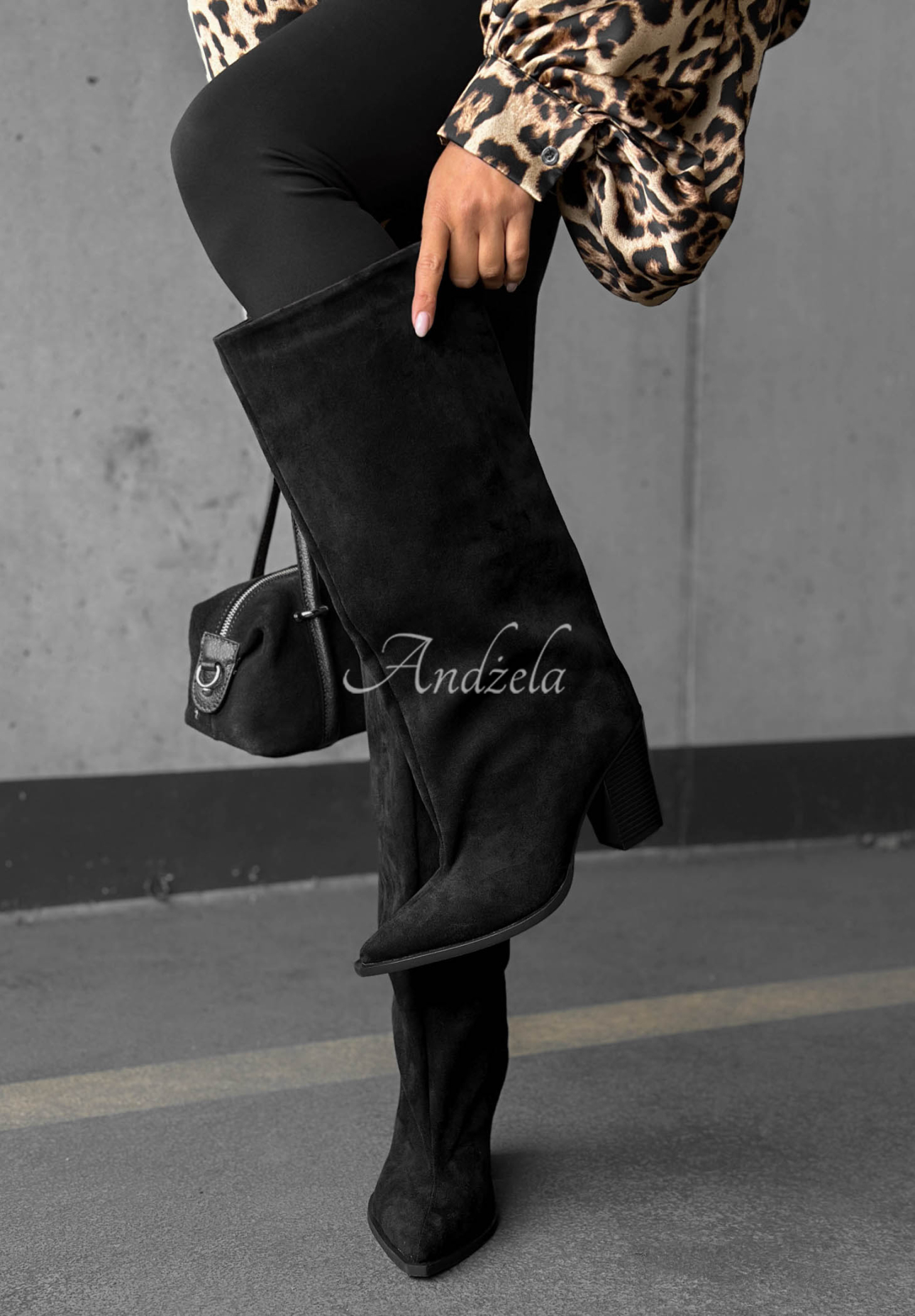 Dlouhé semišové kozačky na širokém podpatku Fall Style černé