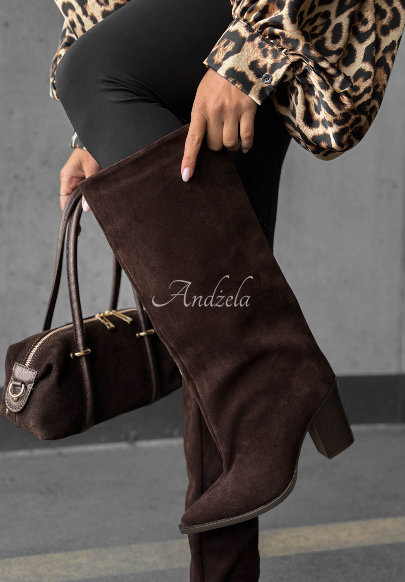 Dlouhé semišové kozačky na širokém podpatku Fall Style čokoládové
