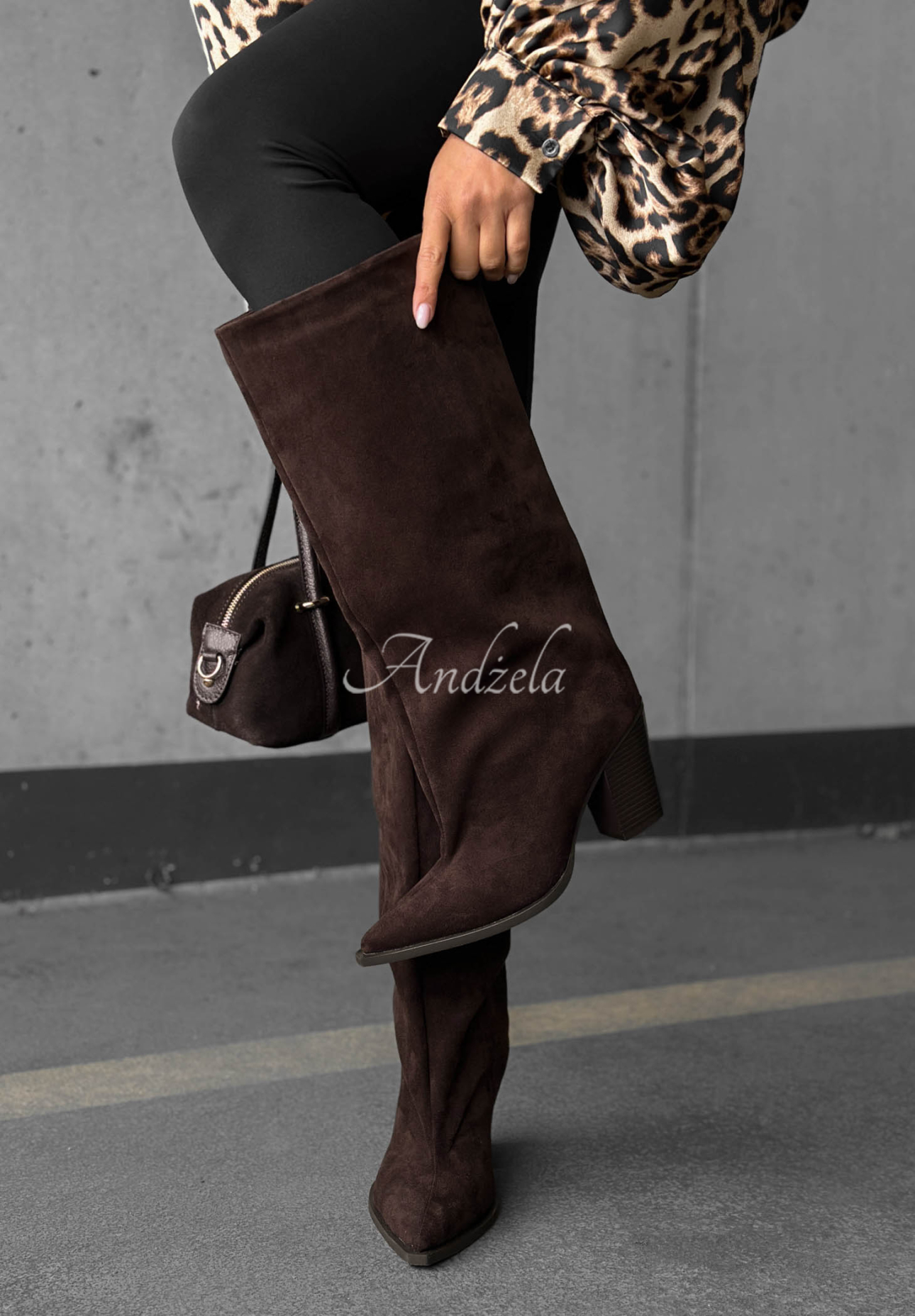 Dlouhé semišové kozačky na širokém podpatku Fall Style čokoládové