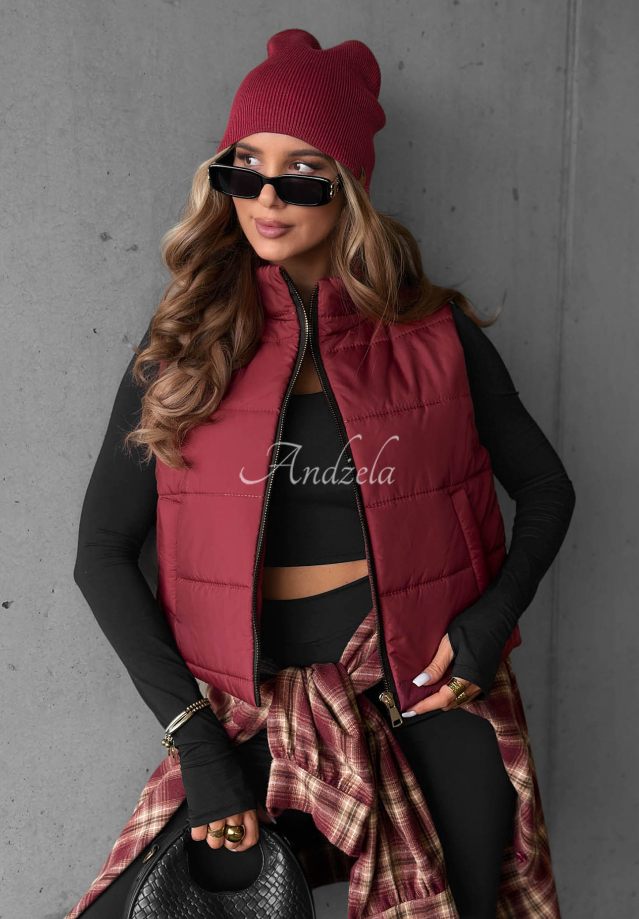 Prošívaná vesta se stojáčkem Autumn Touch vínová