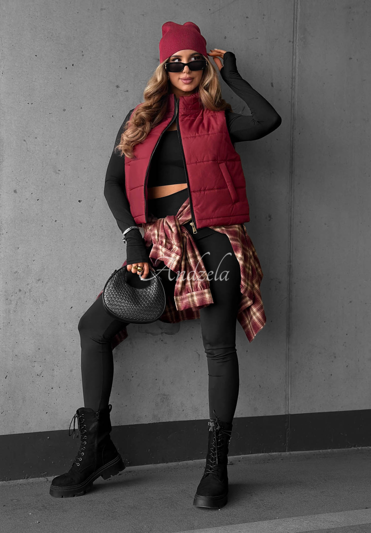 Prošívaná vesta se stojáčkem Autumn Touch vínová