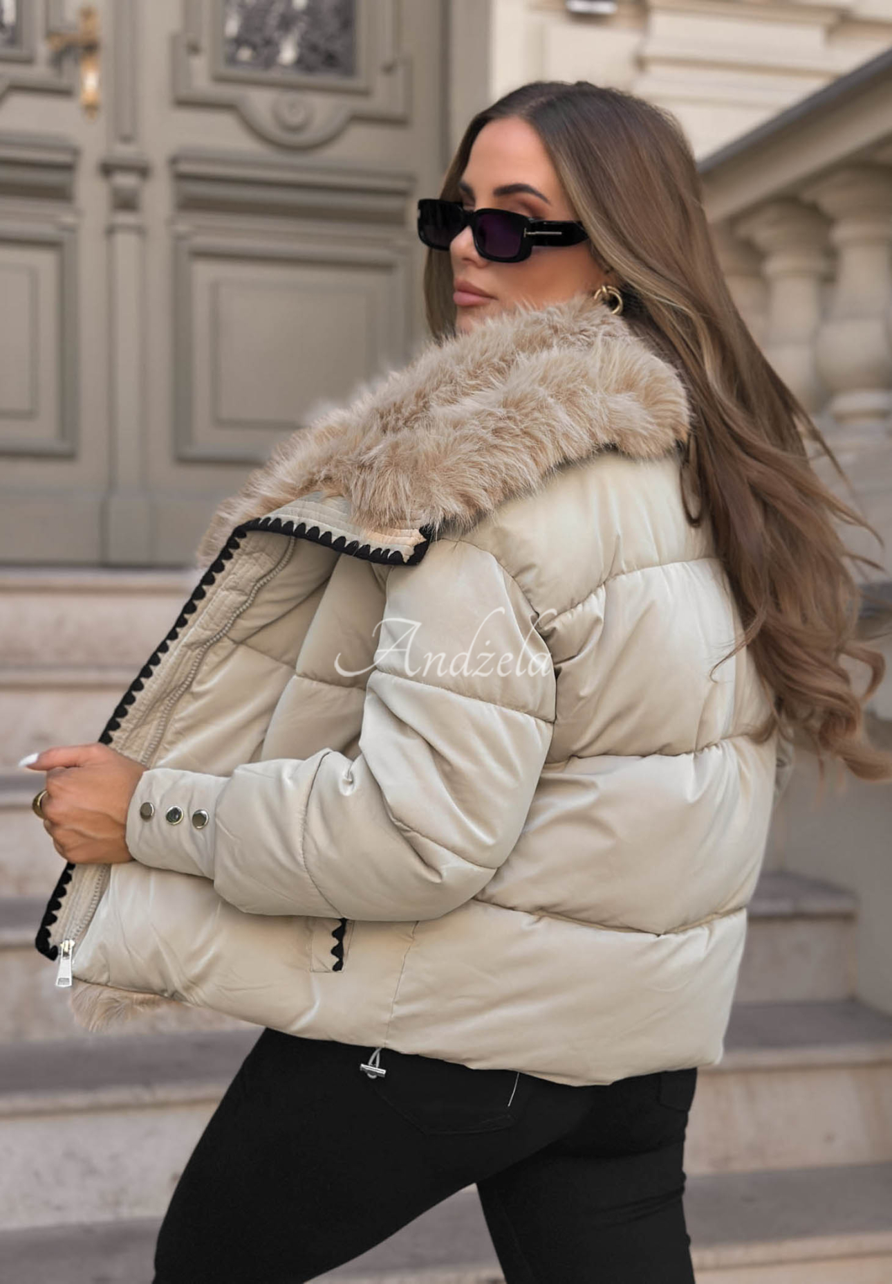 Krátká prošívaná bunda s kožíškem Alpine Cozy béžová