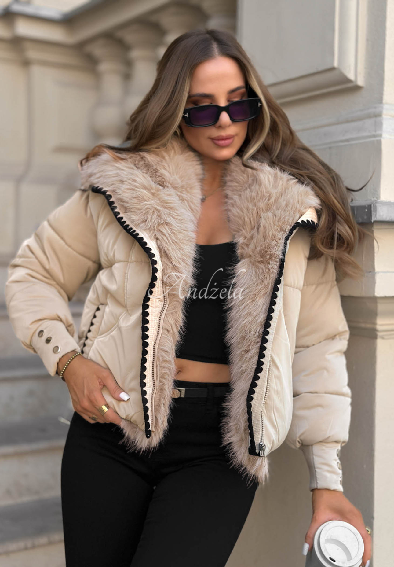 Krátká prošívaná bunda s kožíškem Alpine Cozy béžová