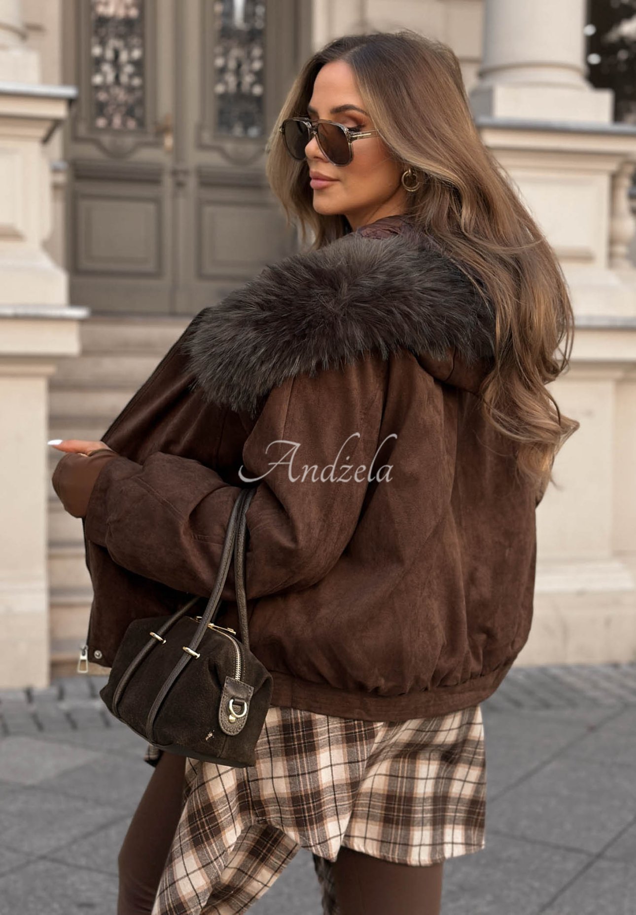 Semišová bunda s kapucí a kožíškem Winter Babe čokoládová
