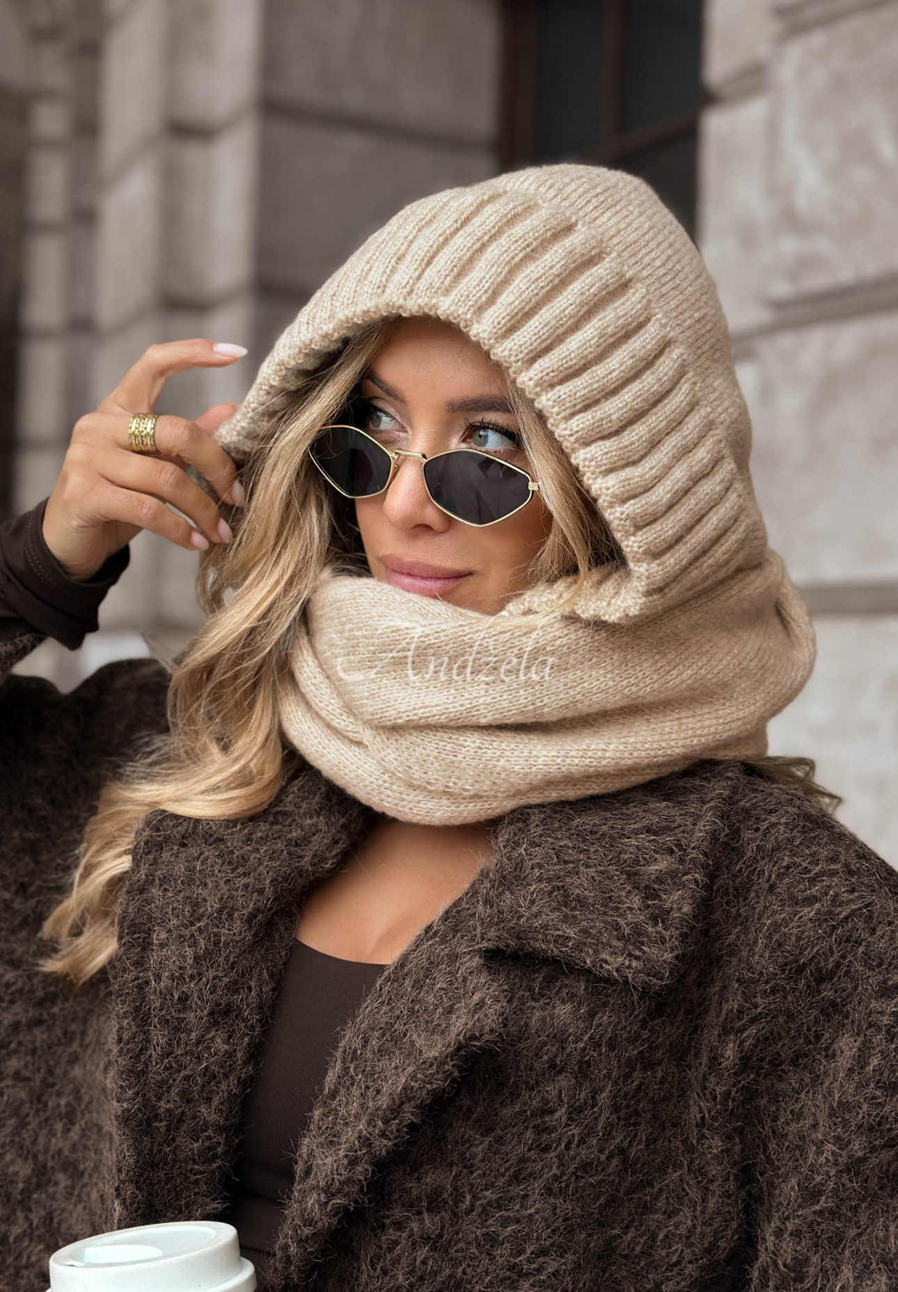 Nákrčník balaclava se zavazováním Frosty Charm béžový