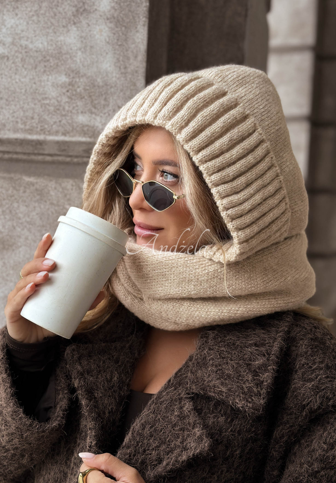 Nákrčník balaclava se zavazováním Frosty Charm béžový