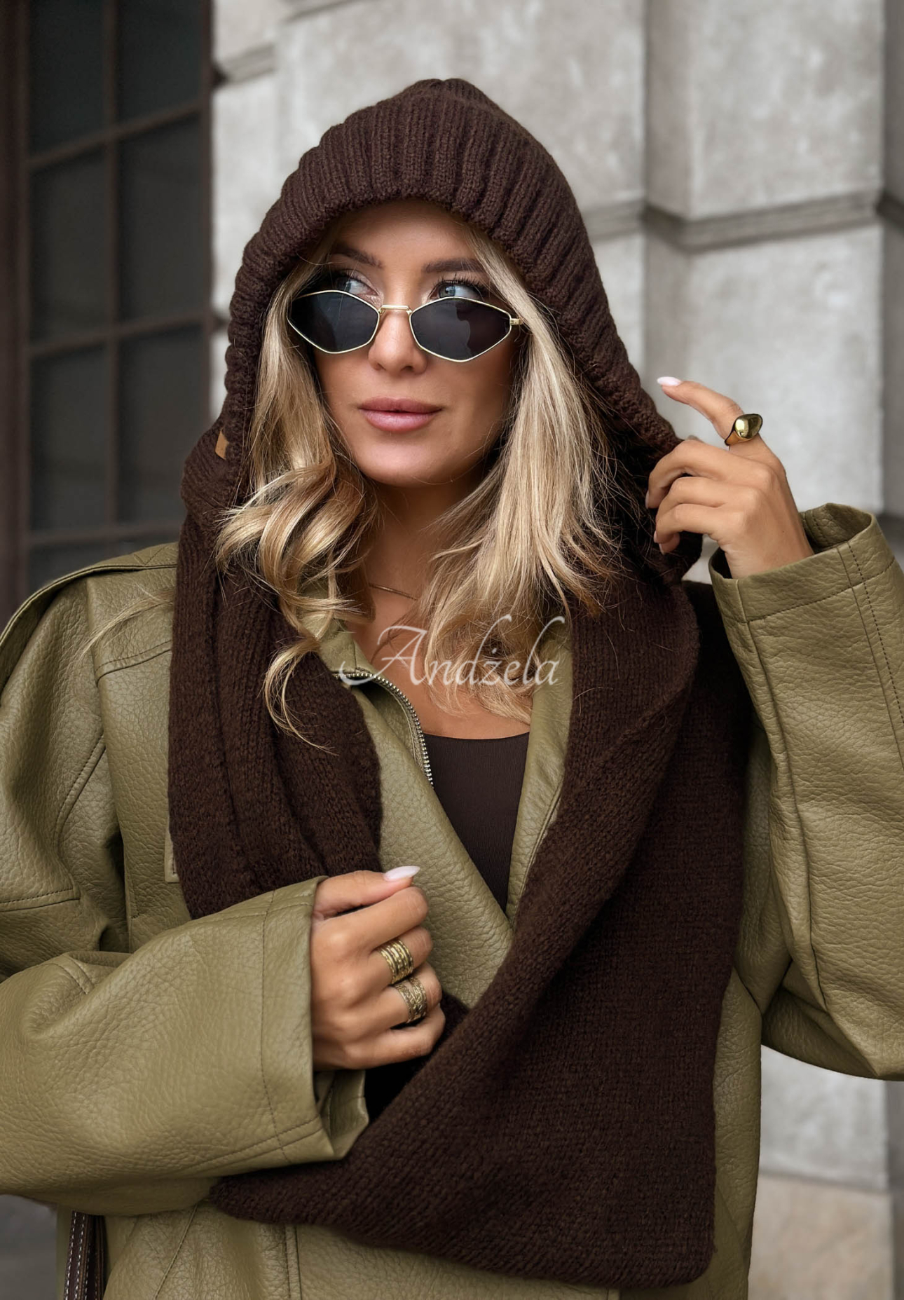 Nákrčník balaclava se zavazováním Frosty Charm čokoládový