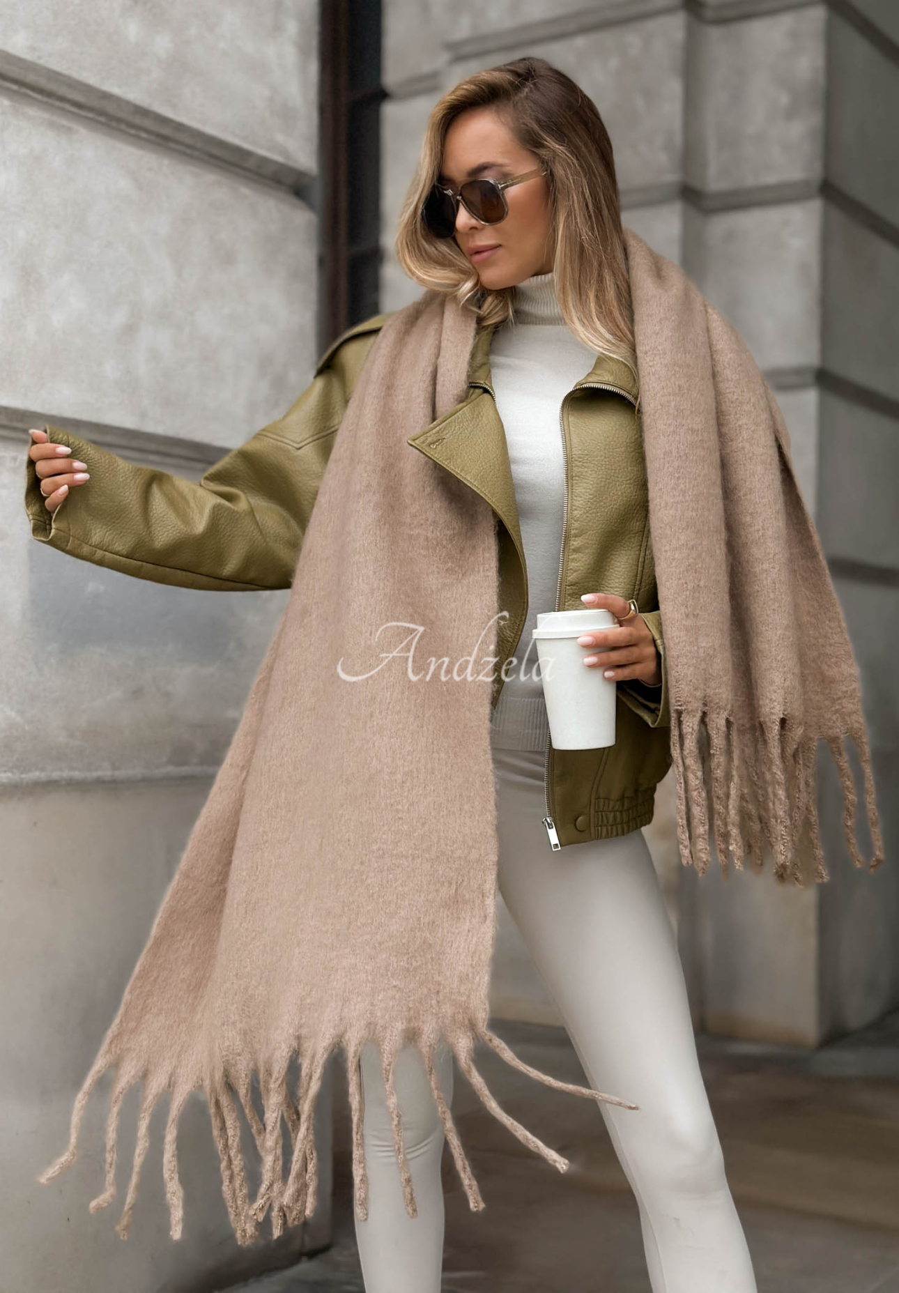 Měkká šála s třásněmi Snow Darling Mokka