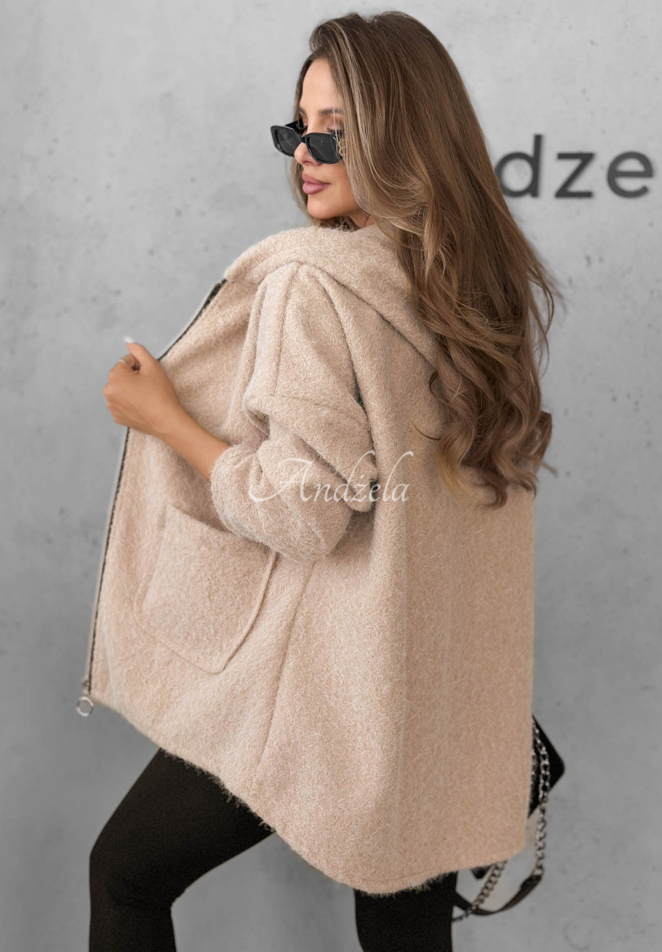 Kožíšková bunda s kapucí a kapsami Warm Comfort béžová