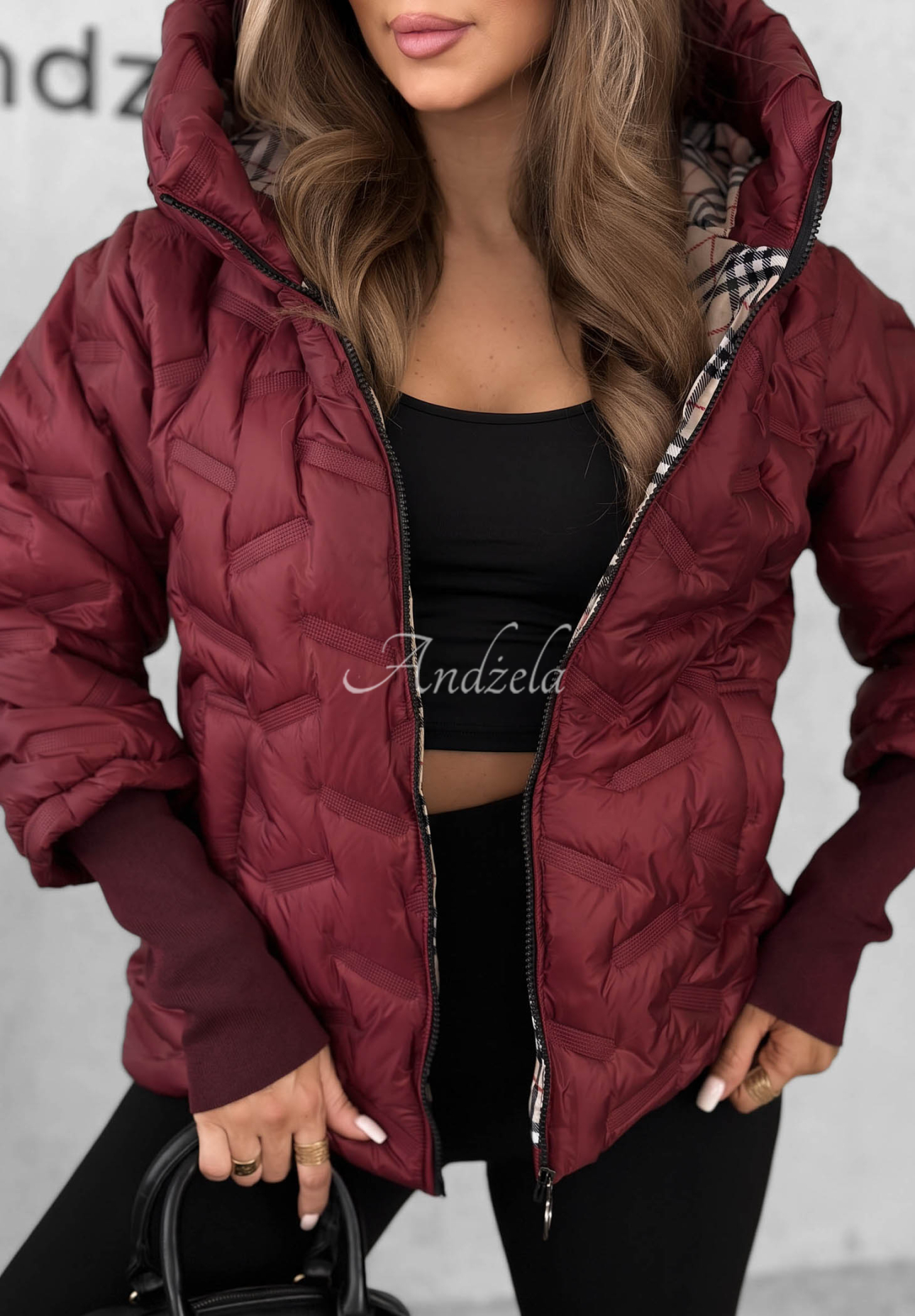 Prošívaná bunda s kapucí Autumn Edge vínová