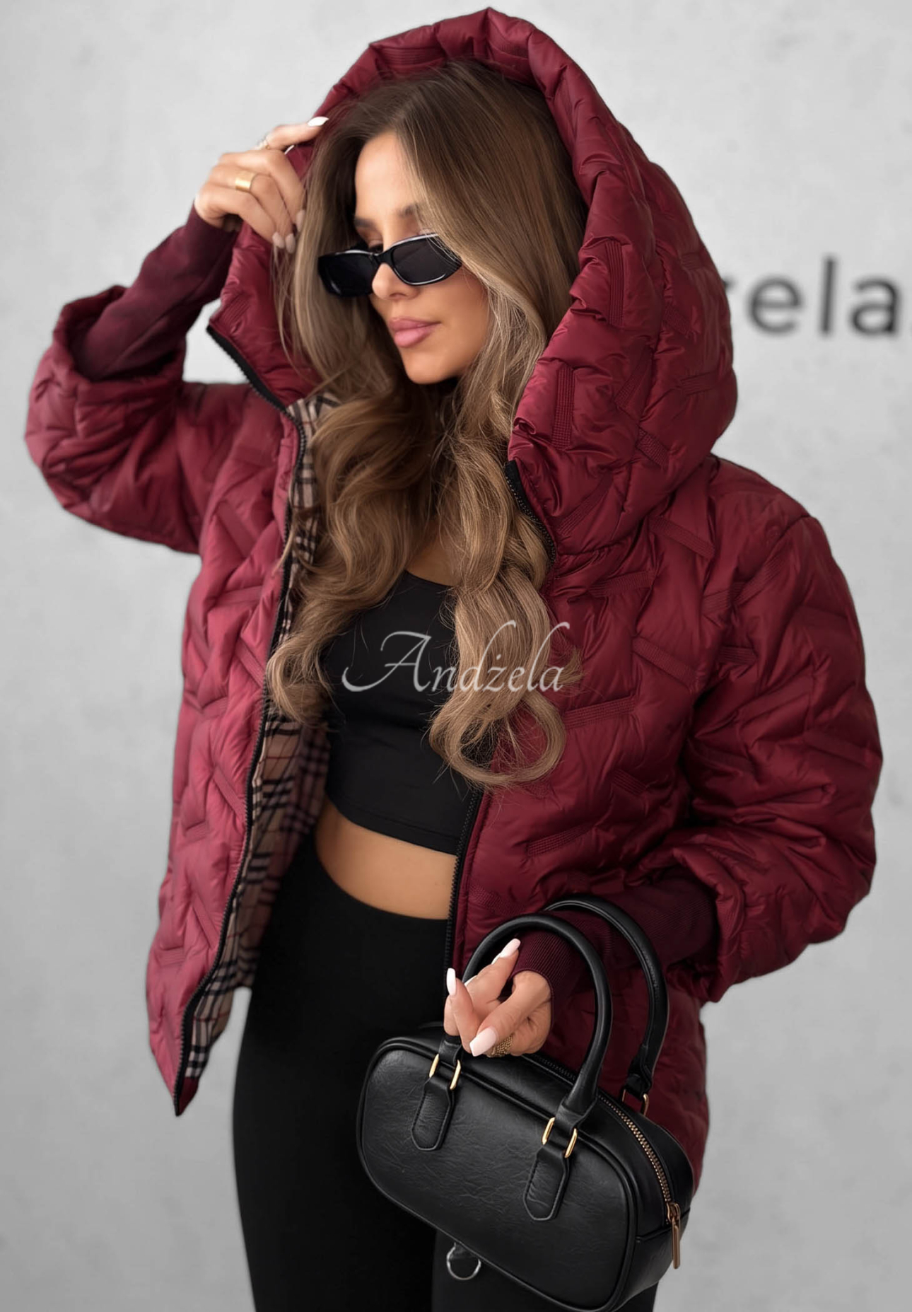 Prošívaná bunda s kapucí Autumn Edge vínová