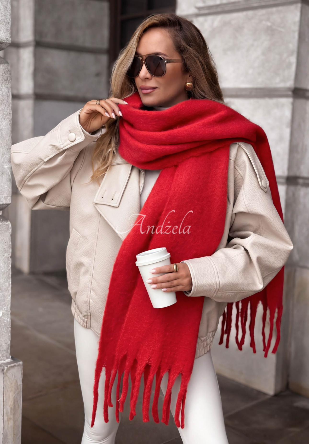 Měkká šála s třásněmi Snow Darling červený