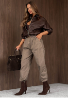 Bawełniane Kalhoty mom fit z paskiem Casual Look khaki