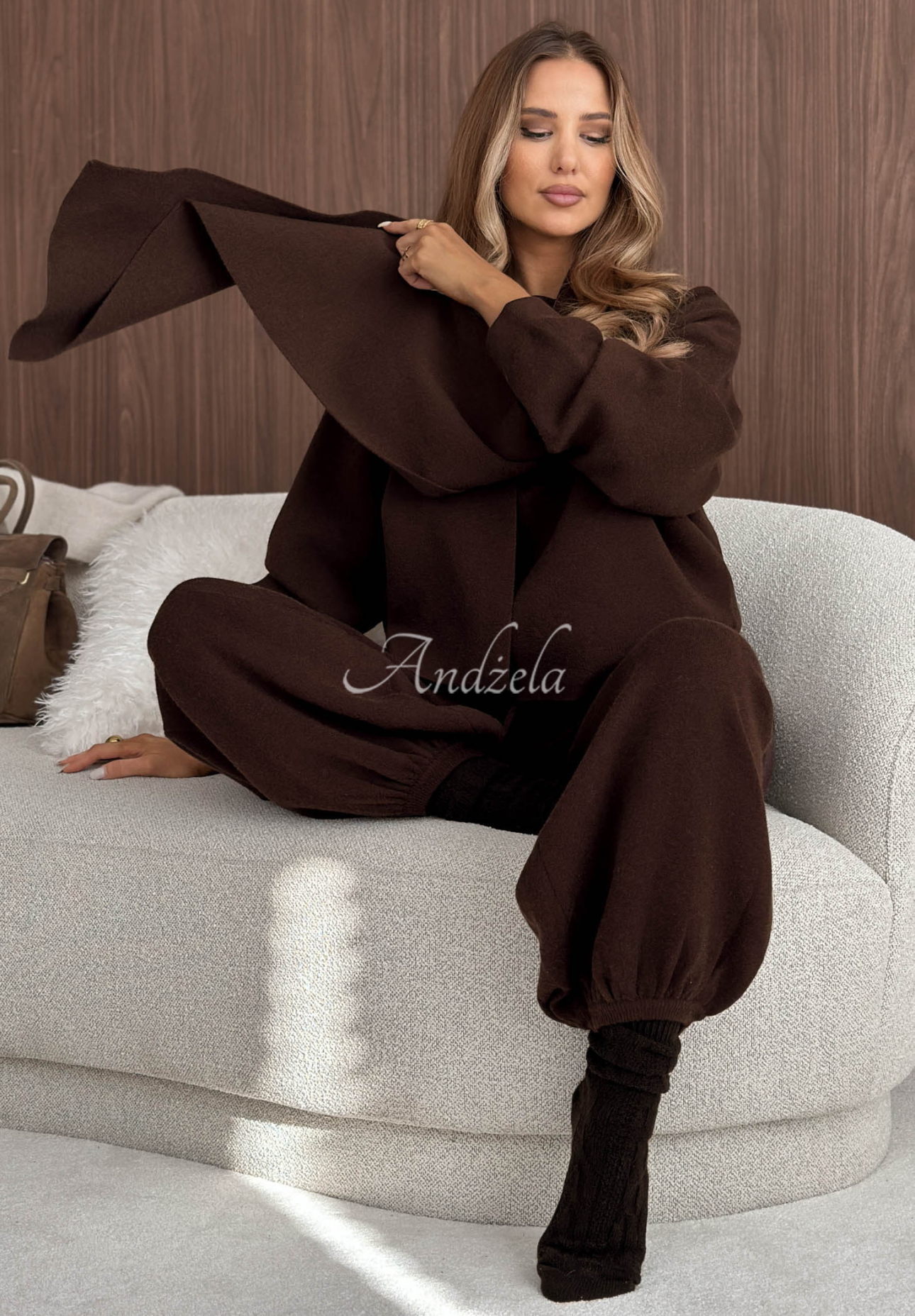 Úpletová souprava se šálou a viskózou Style Darling čokoládový