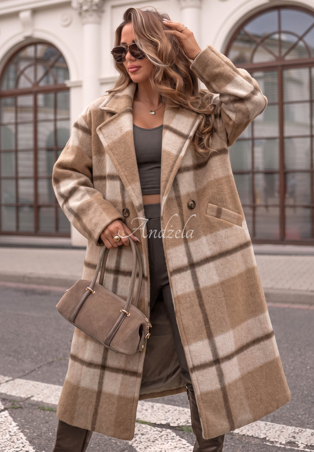 Dlouhý oversize károvaný kabát s vlnou Cloudy Daydream velbloudí