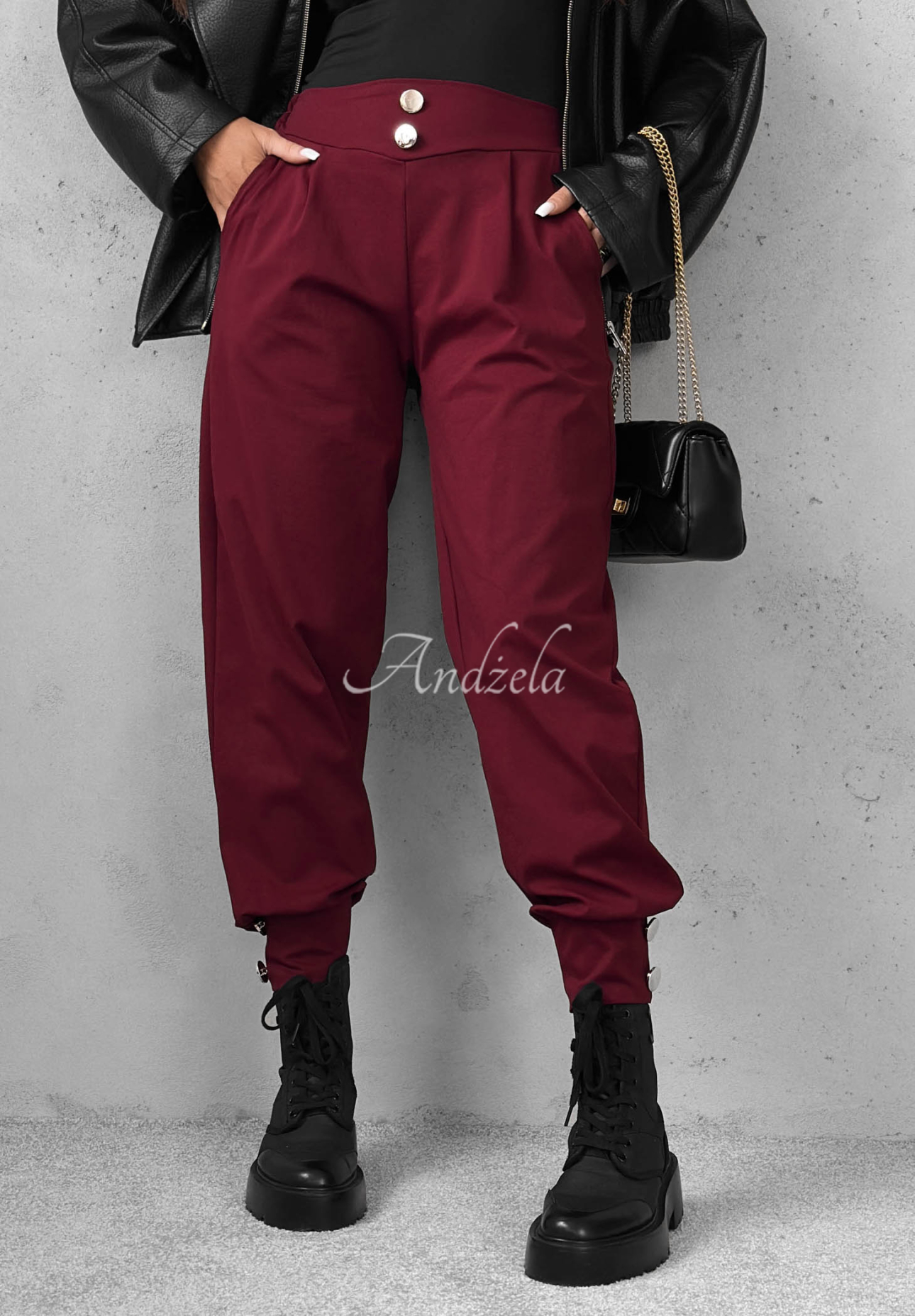 Viskózové joggery s knoflíky Divine Charm vínové