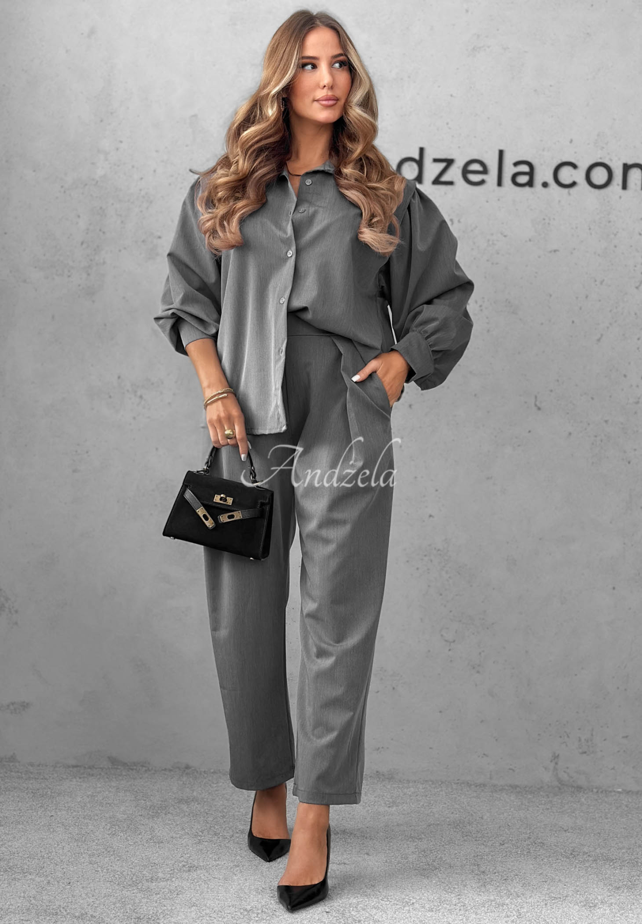 Elegantní souprava košile a kalhot se záhyby Modern Femme šedý