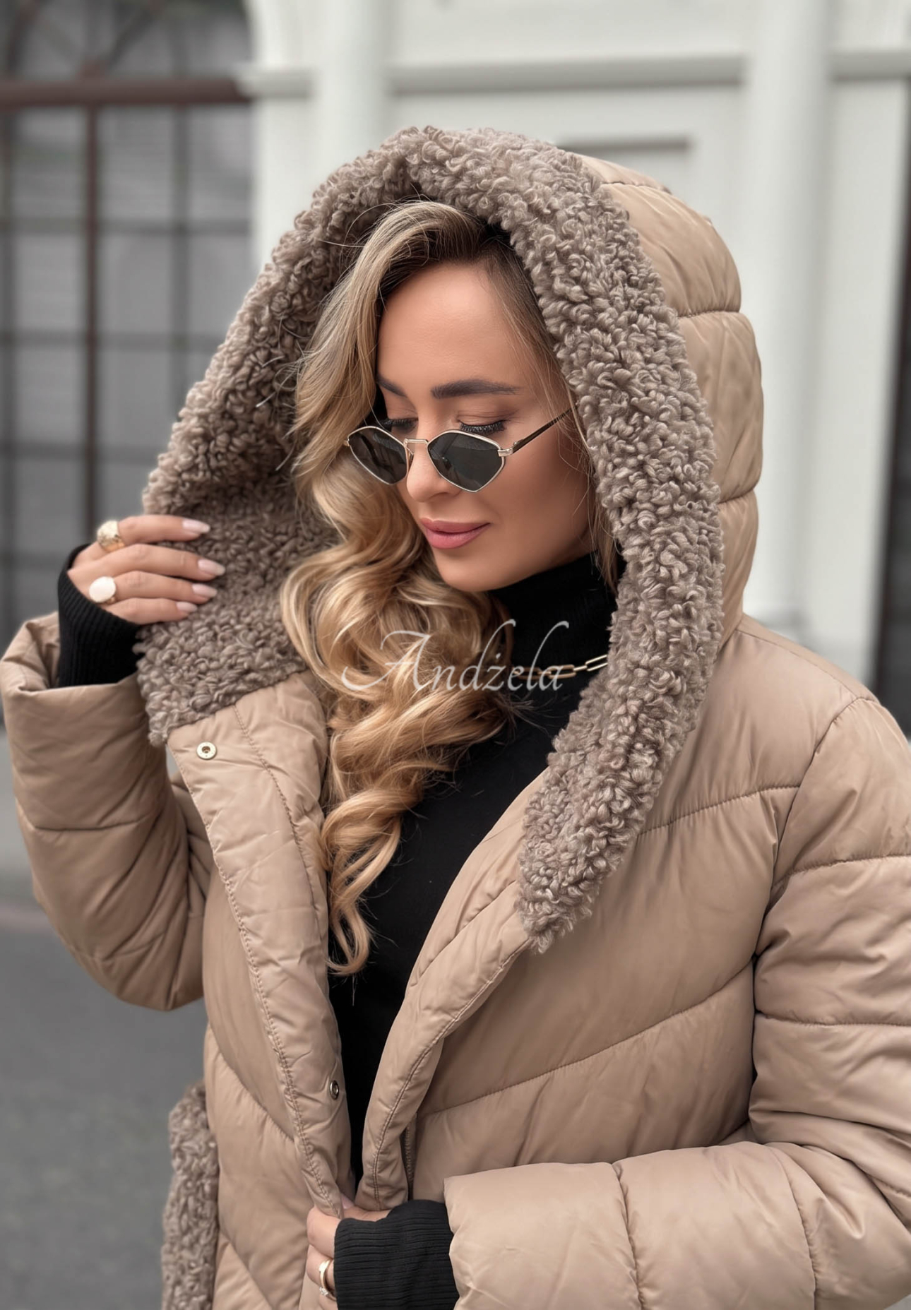 Dlouhá prošívaná bunda s kožíškem Long Cold Winter béžová