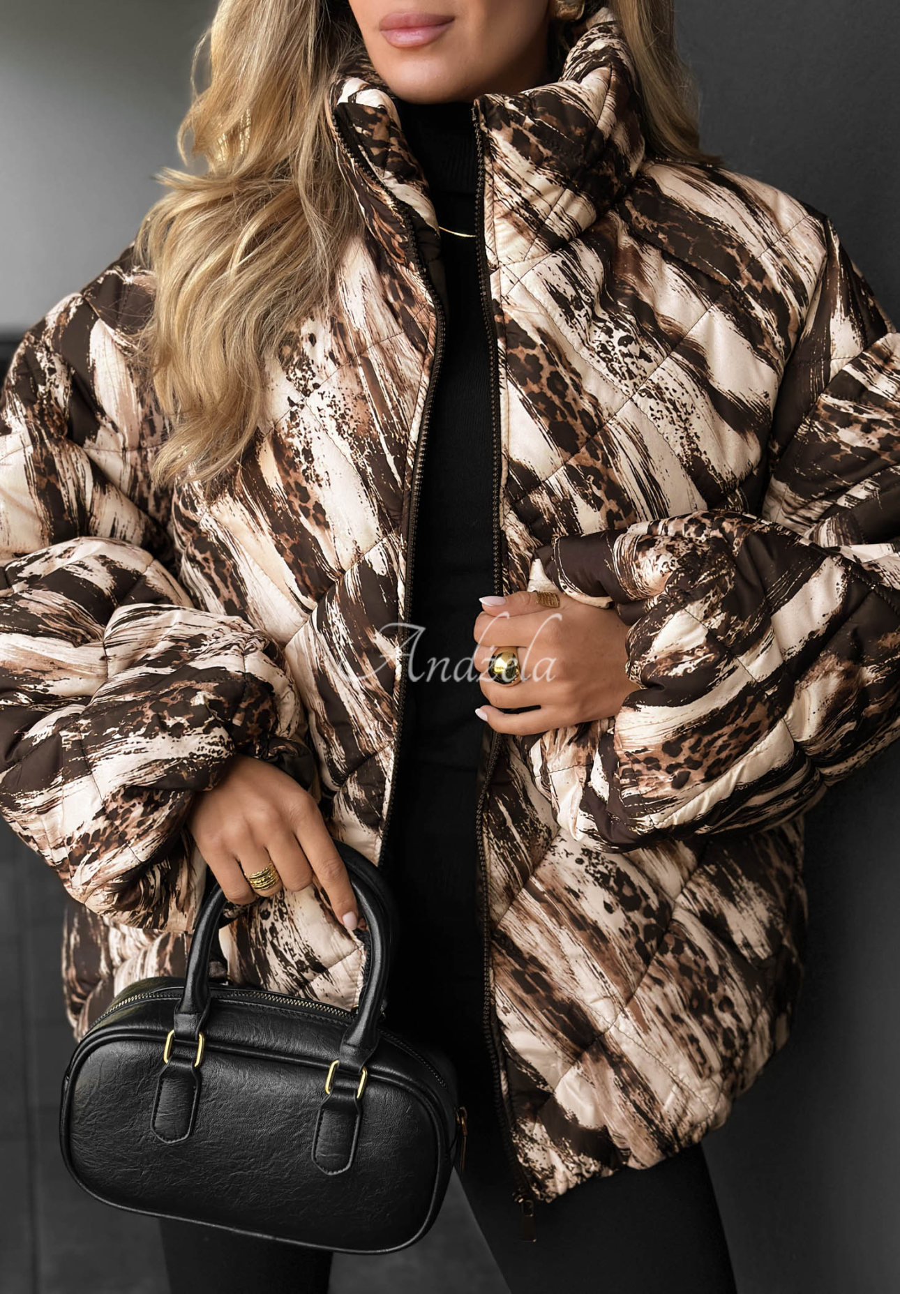 Prošívaná bunda bomber se zvířecím vzorem Fancy Freeze světle béžový