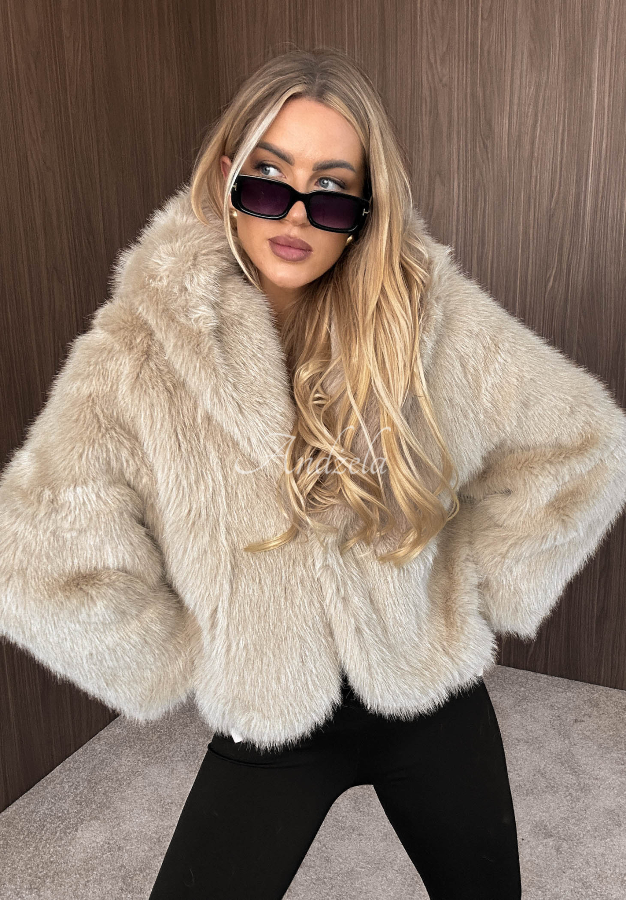 Kožešinová bunda s kapucí Fluffy Girl béžová